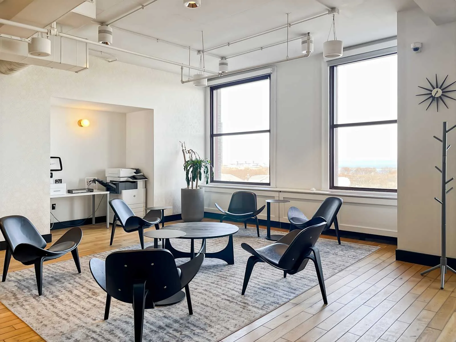 Spaces IL, Chicago - 332 S Michigan Avenue, Lounge, Chicago, IL