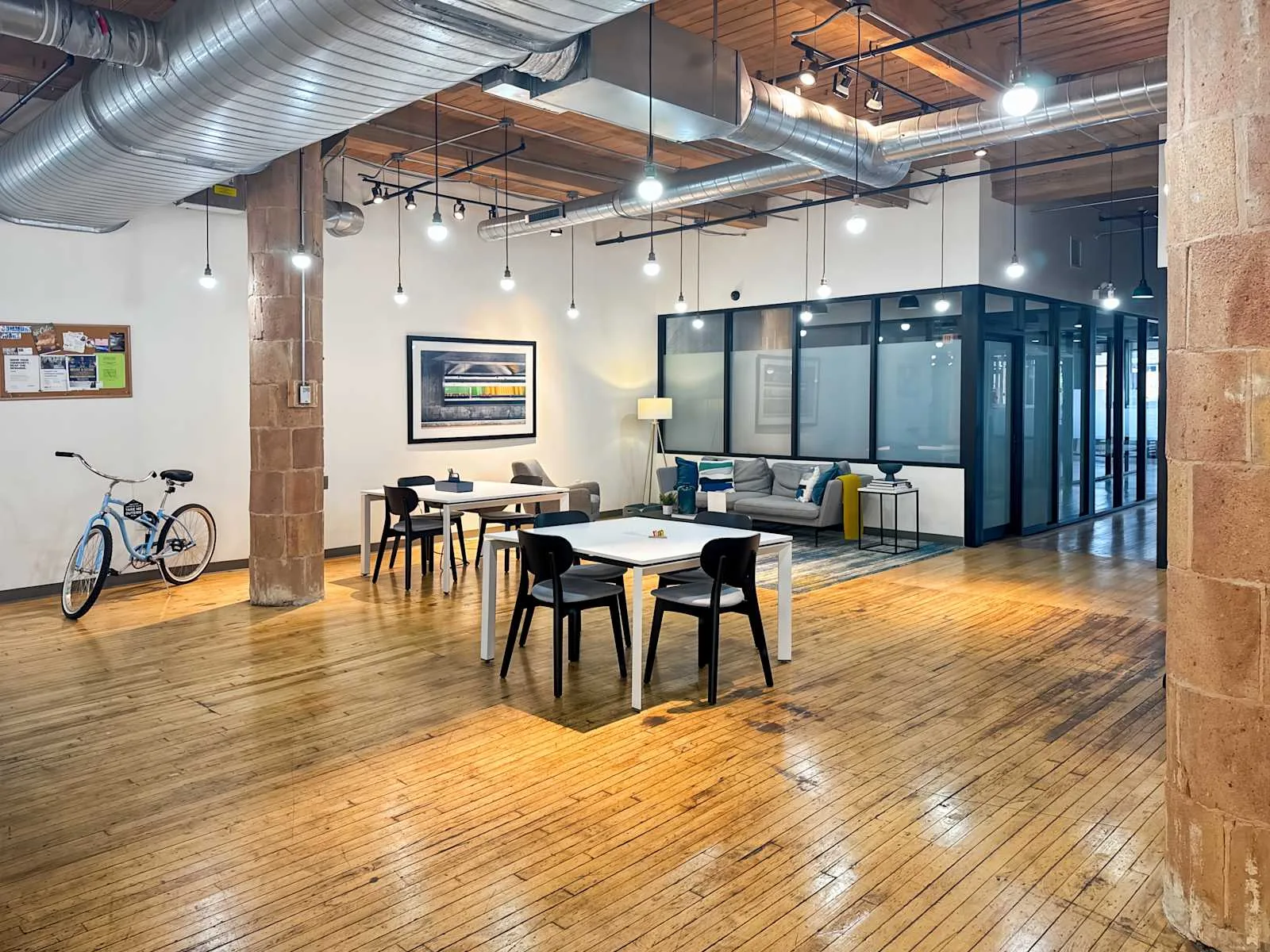 Spaces IL, Chicago – Spaces West Ohio Street, Coworking space, Chicago, IL