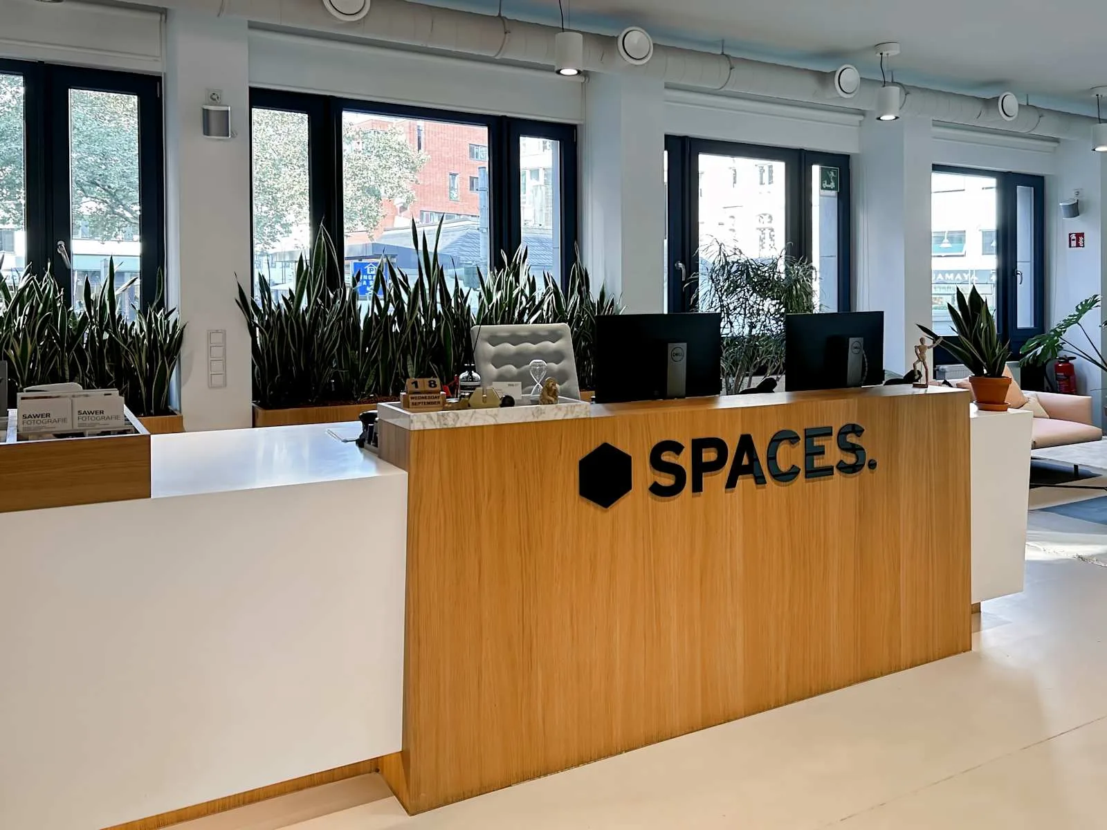 Spaces COLOGNE, Spaces Breite Straße, Reception, Cologne