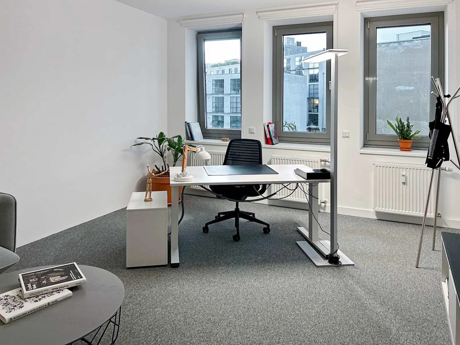 Spaces COLOGNE, Spaces Breite Straße, Private office, 1 desk, Cologne