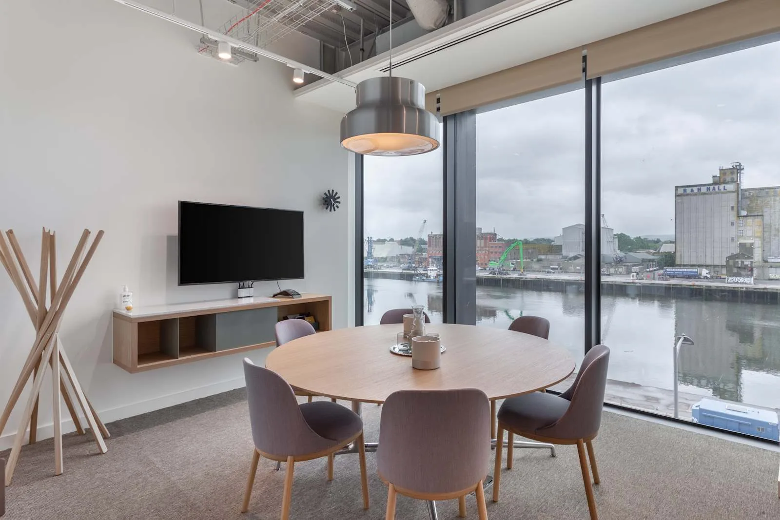 Spaces Cork, Horgans Quay, Meeting room for 6 people, Cork