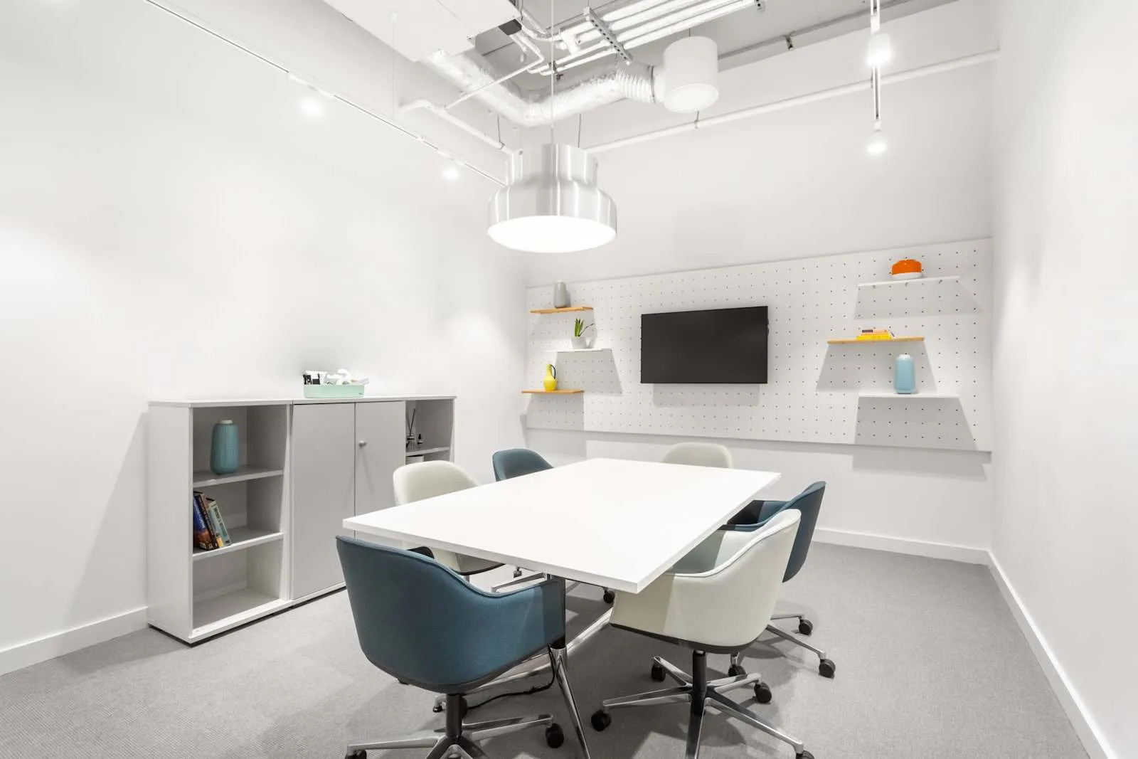 Spaces DUBLIN, Spaces South Docklands, Meeting room for 6 people, Dublin