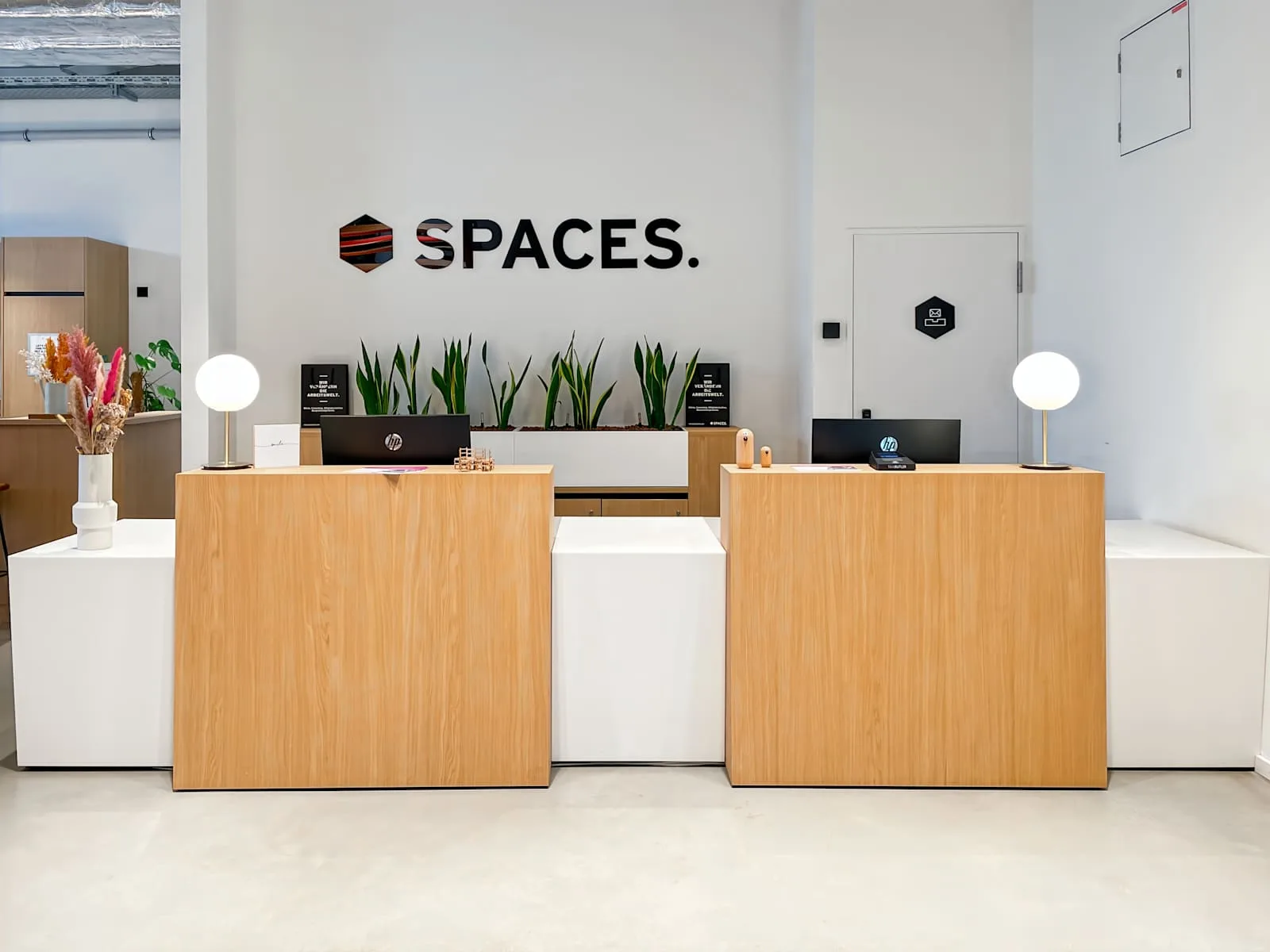 Spaces DUSSELDORF, Spaces The Cradle, Empfang, Düsseldorf