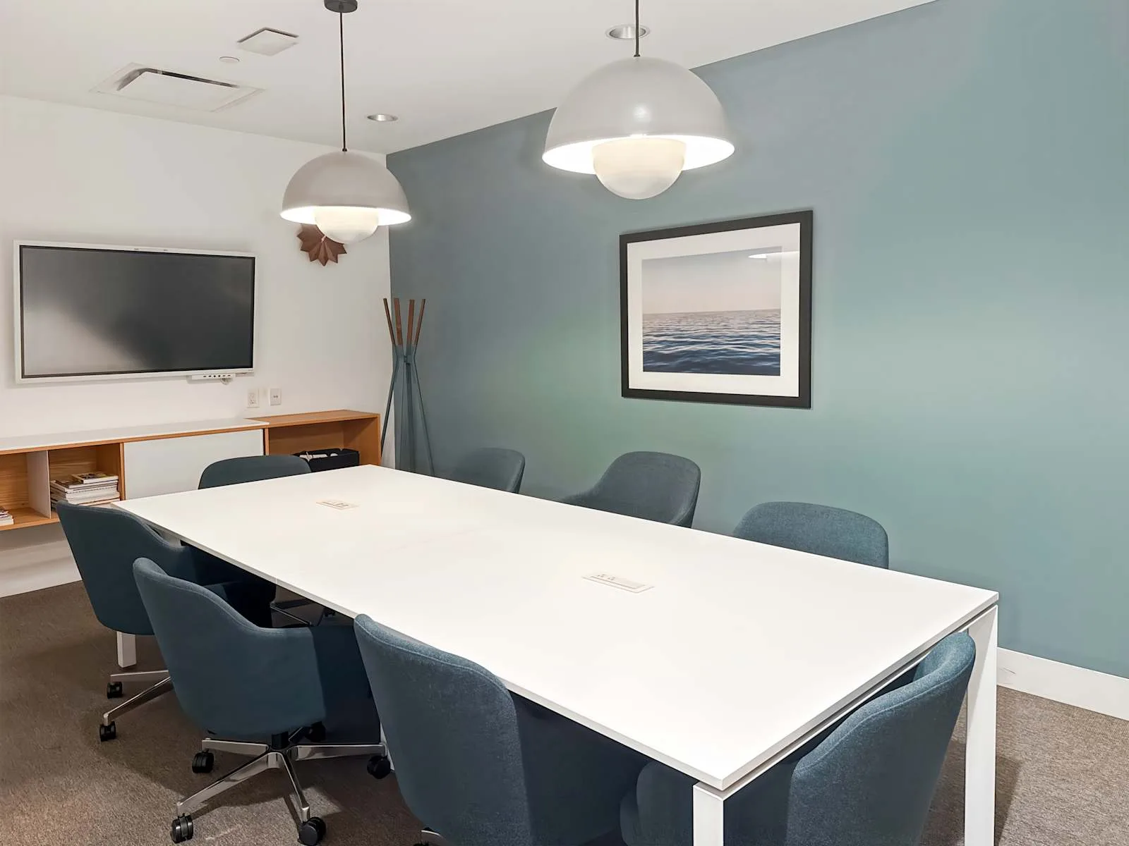 Spaces FL, Miami - Spaces CocoWalk, Meeting room for 8 people, Miami, FL