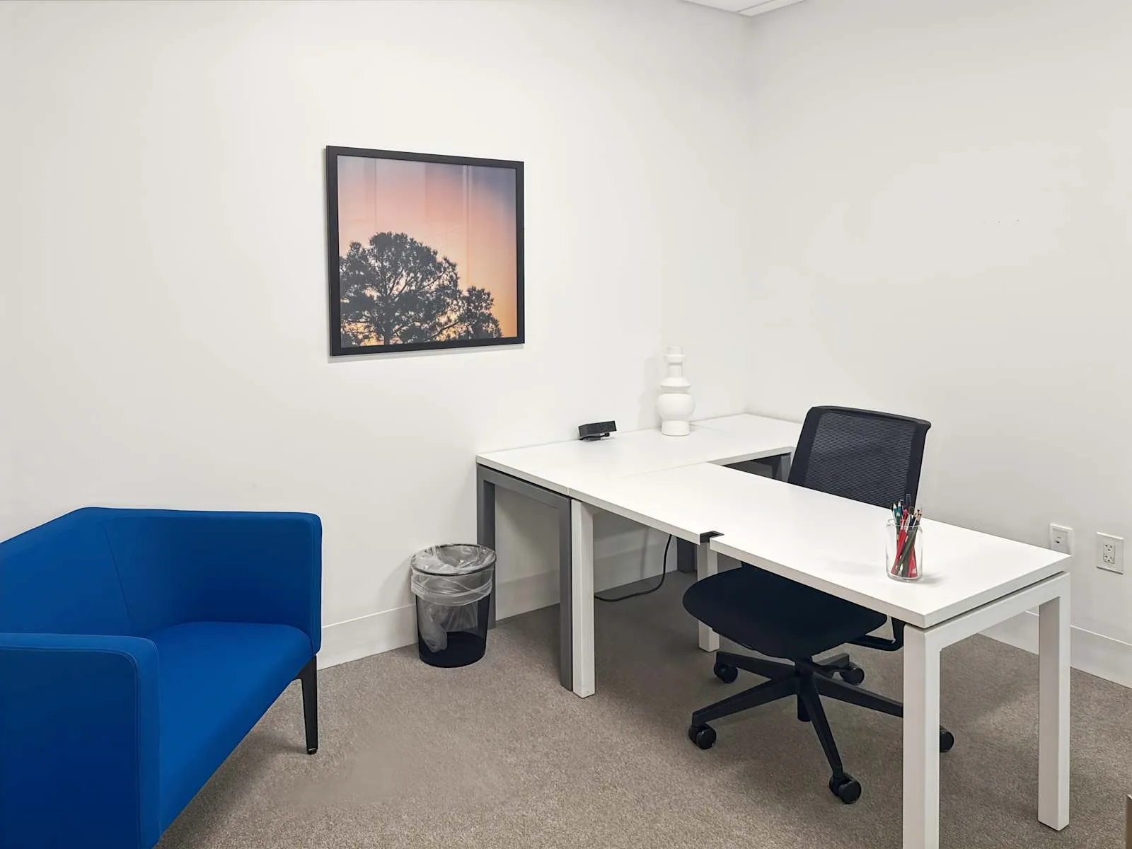 Spaces FL, Miami - Spaces CocoWalk, Private office, 1 desk, Miami, FL