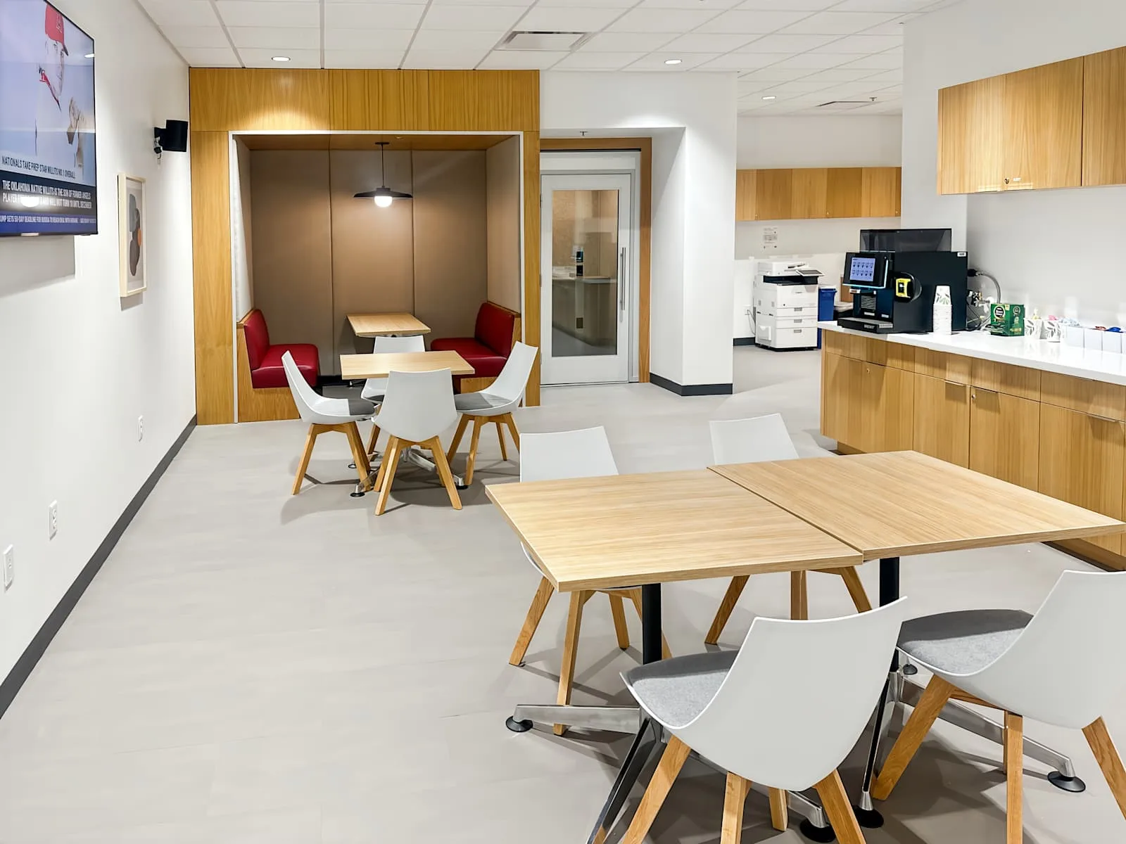 Spaces FL, Winter Park - N Orlando Ave, Cafeteria, Winter Park, FL