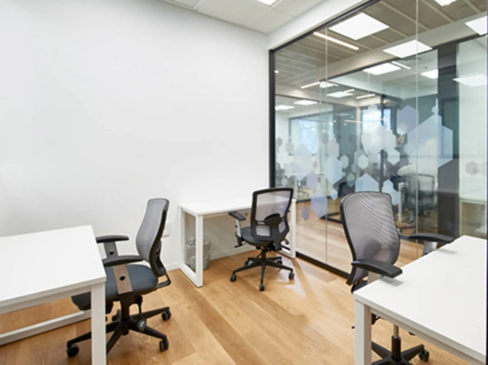 Spaces HERZLIYA, Spaces Oxygen, Private office, 3 desks, Herzliya