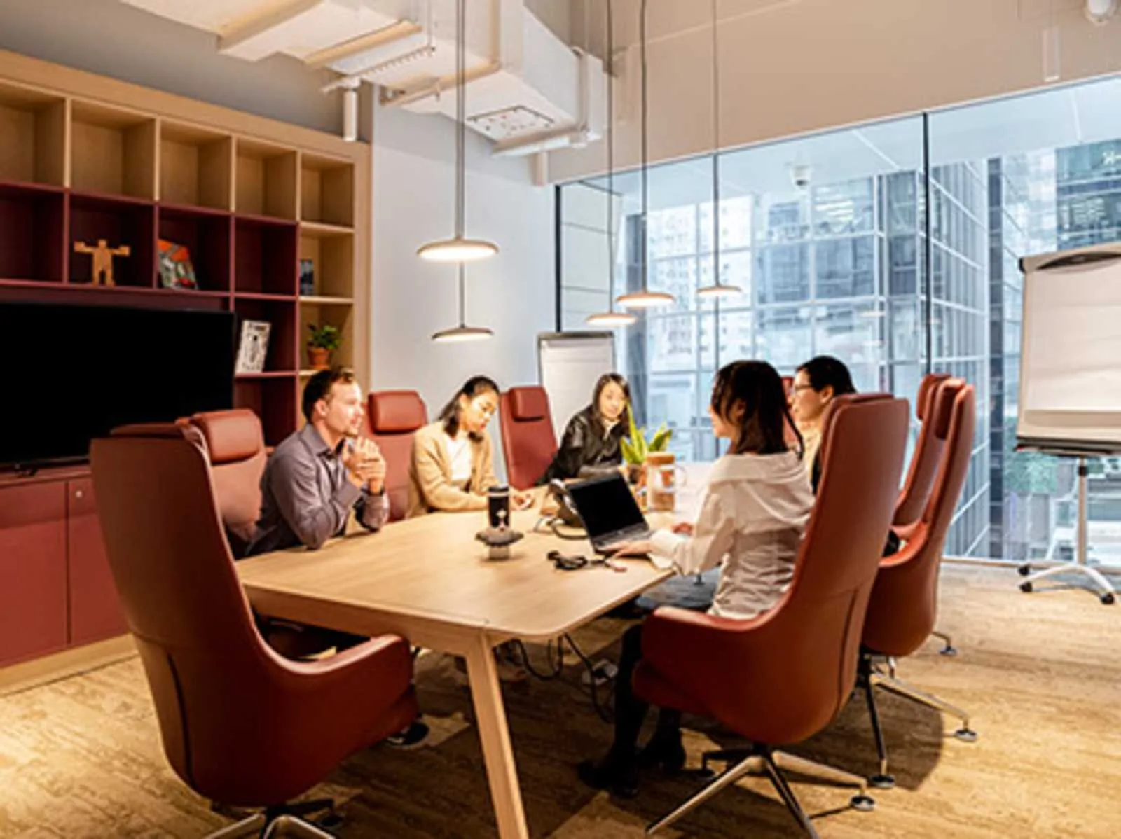 Spaces HONG KONG, Spaces Lee Garden 3, Meeting room for 8 people, Hong Kong