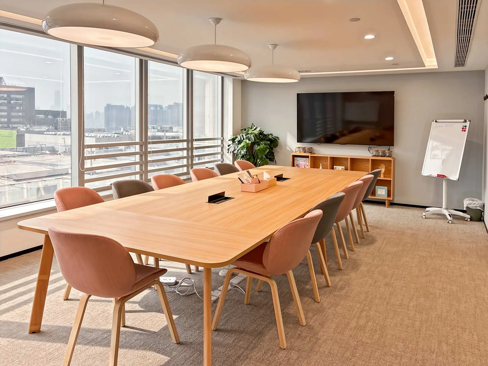 Spaces Hong Kong, Two Sky Parc, Meeting room for 12 people, Hong Kong