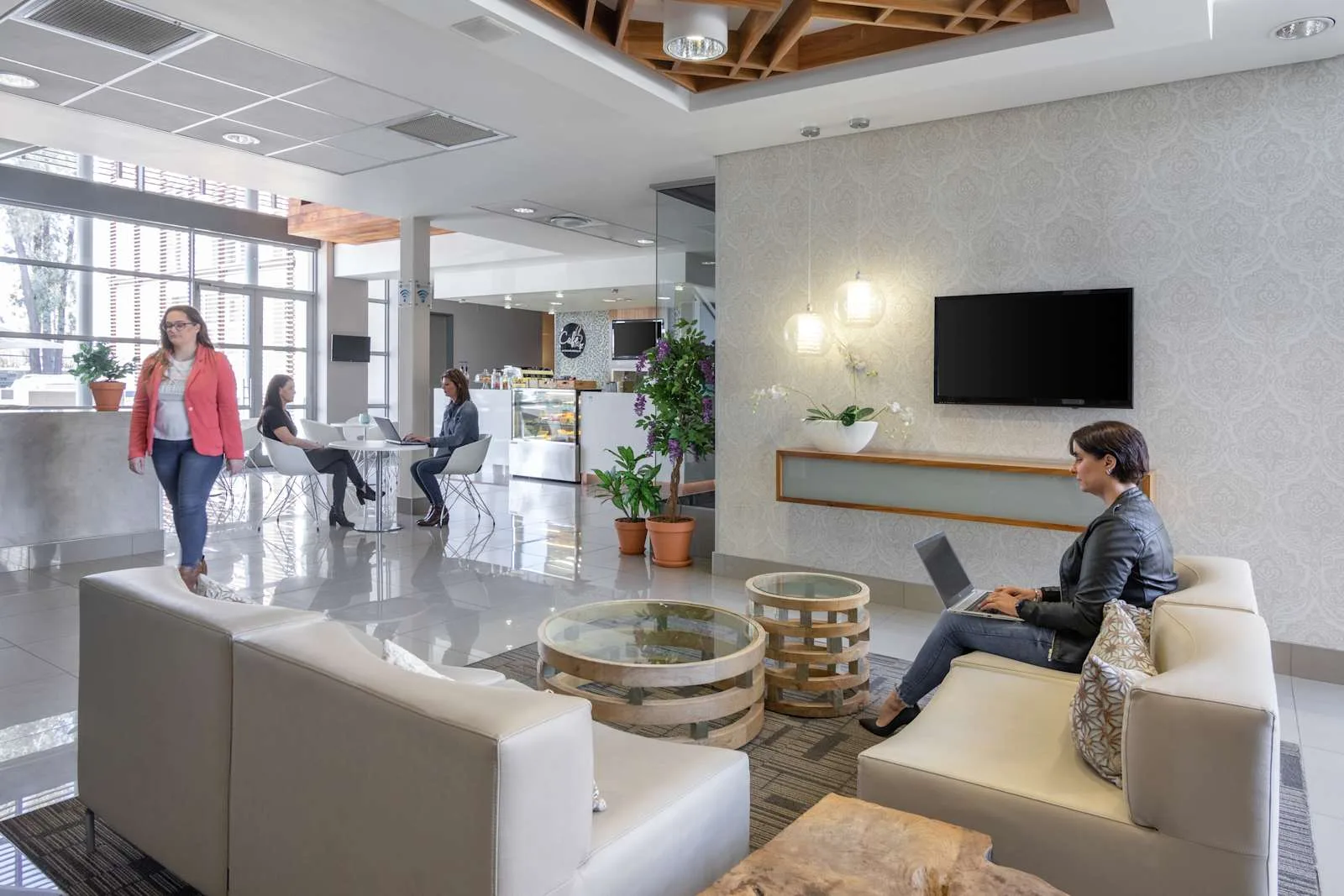 Spaces JOHANNESBURG, SPACES Broadacres, Lounge, Randburg