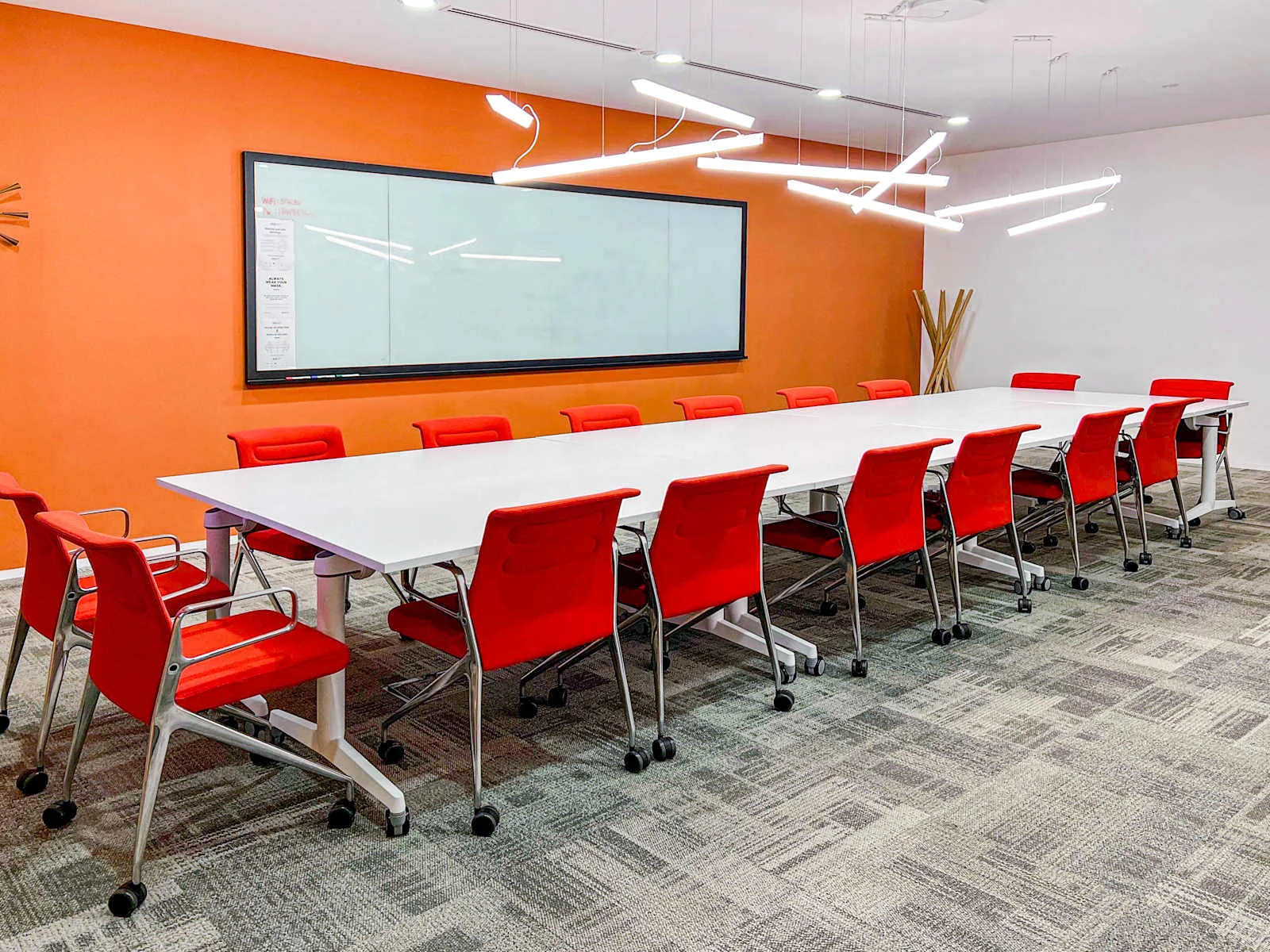 Spaces KUALA LUMPUR, Spaces Menara Prestige, Meeting room for 18 people, Kuala Lumpur