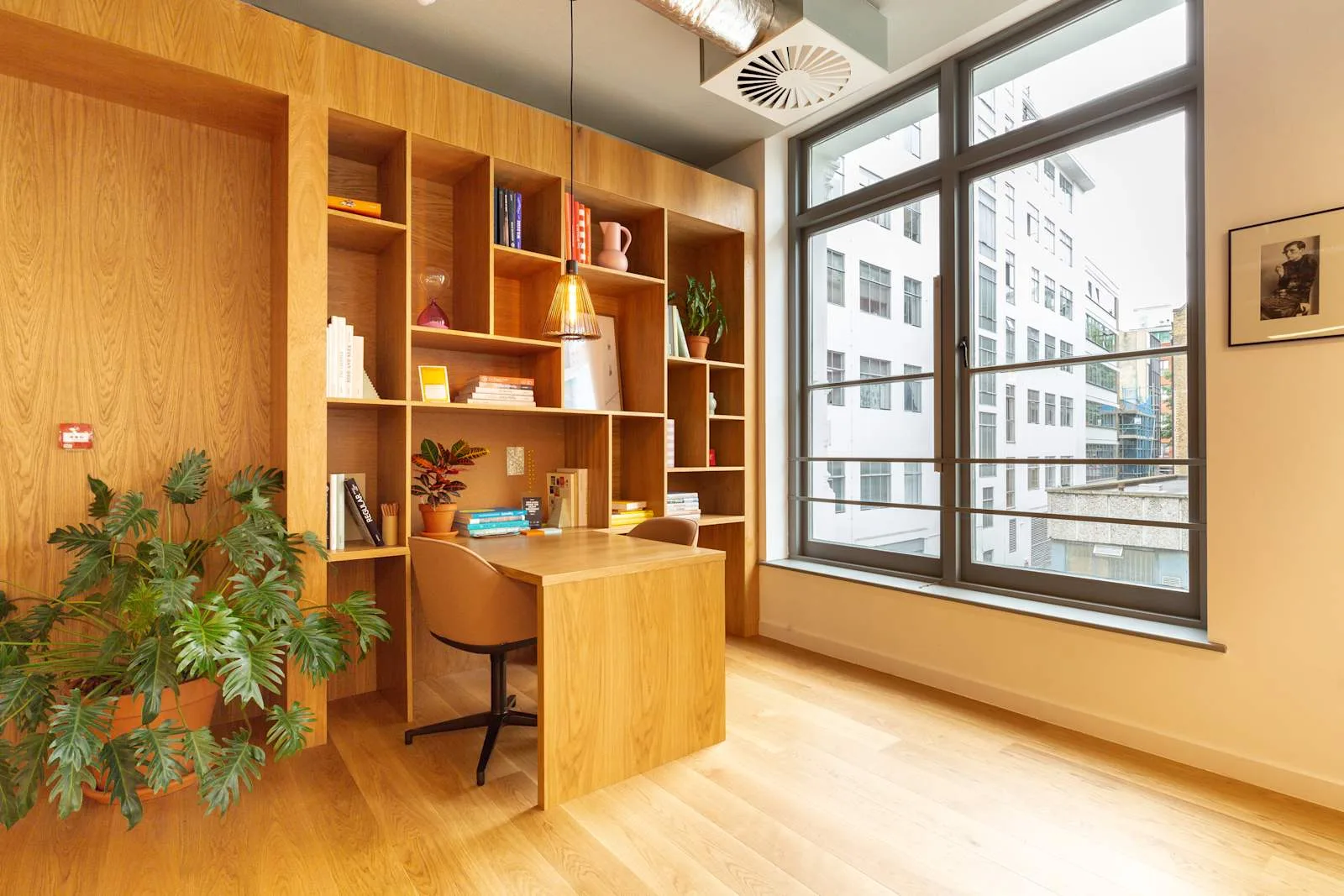 Spaces LONDON, Spaces Farringdon, Private office, 1 desk, London