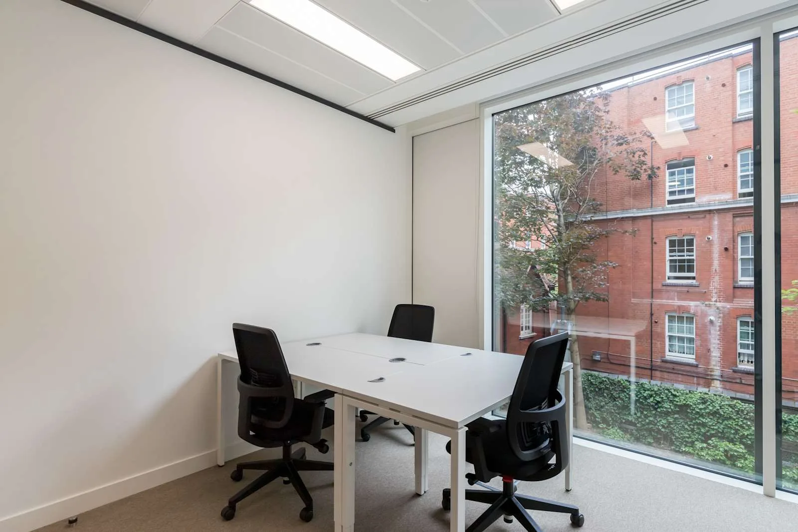 Spaces LONDON, Spaces, Hammersmith The Foundry, Private office, 3 desks, London