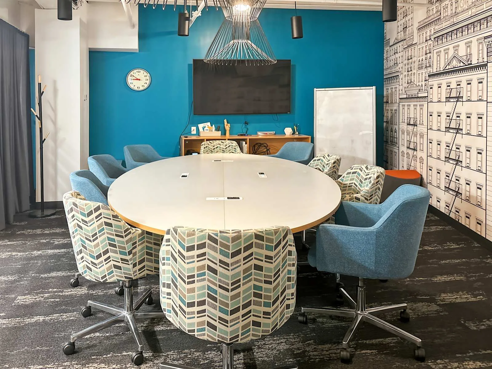 Spaces MA, Somerville - Spaces Davis Square, Meeting room for 10 people, Somerville, MA