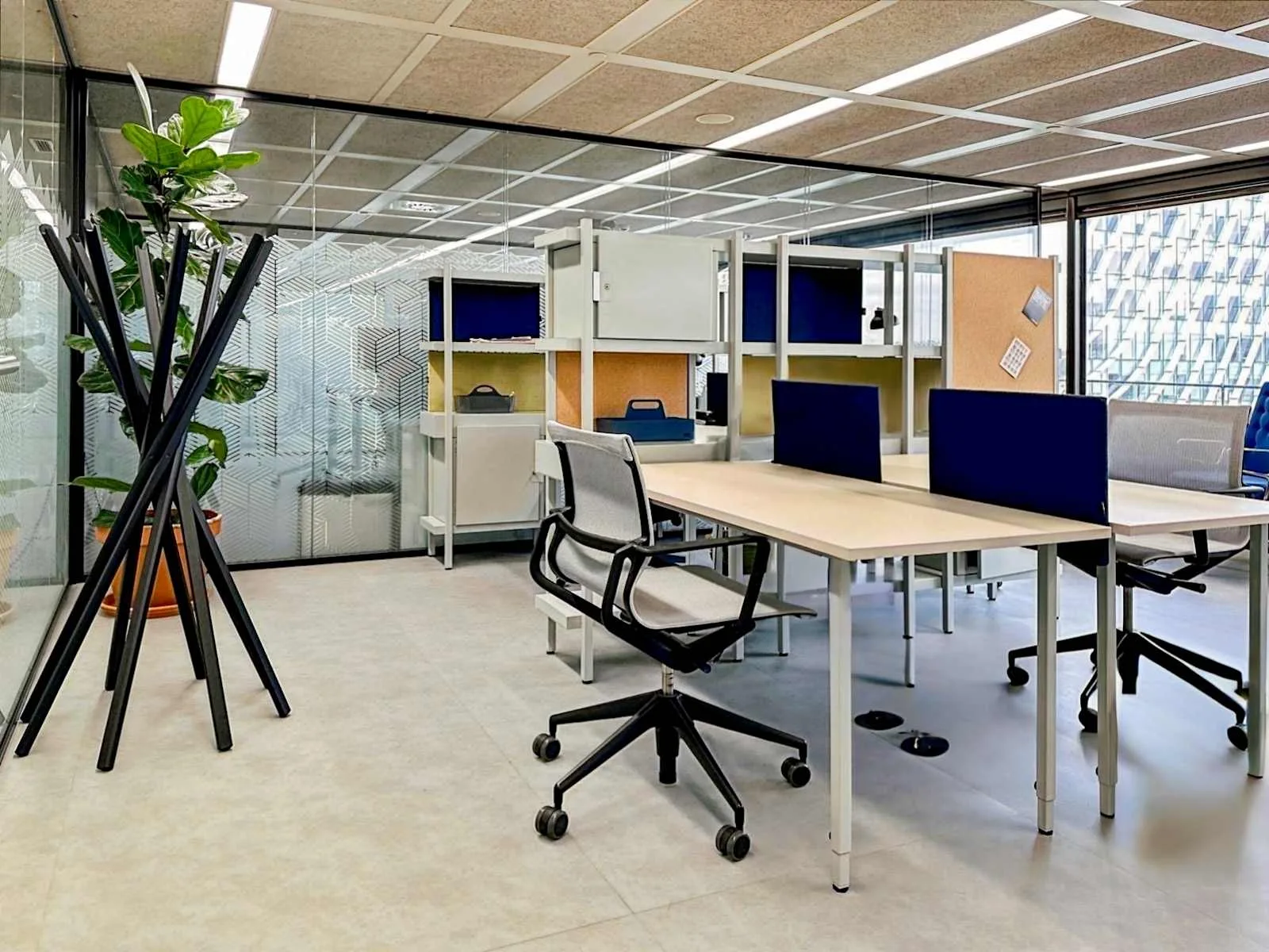Spaces Madrid, Paseo de la Castellana 81, Despacho privado con 4 puestos, Madrid