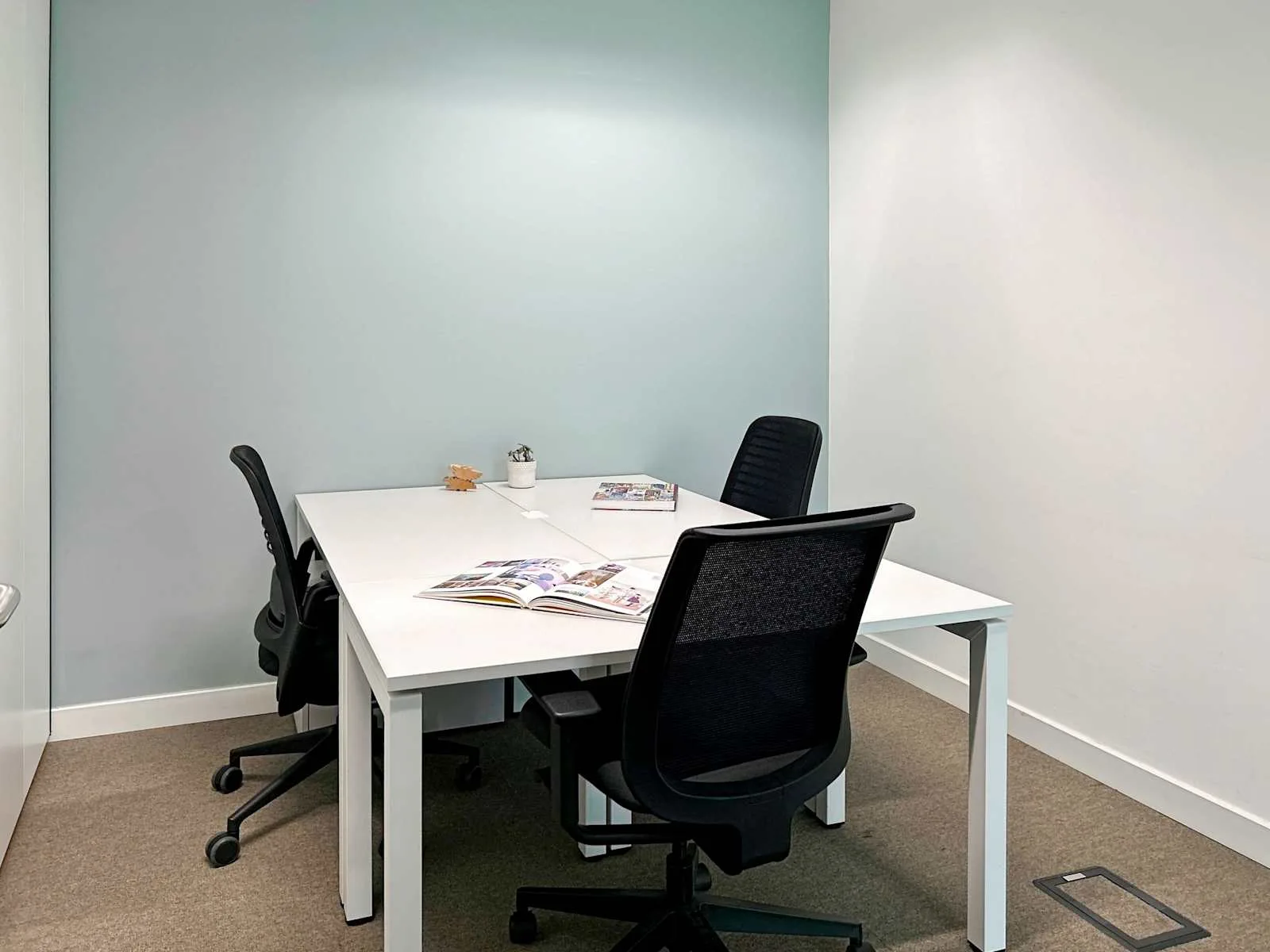 Spaces MARSEILLE, Spaces Boulevard Michelet, Private office, 4 desks, Marseille 8e