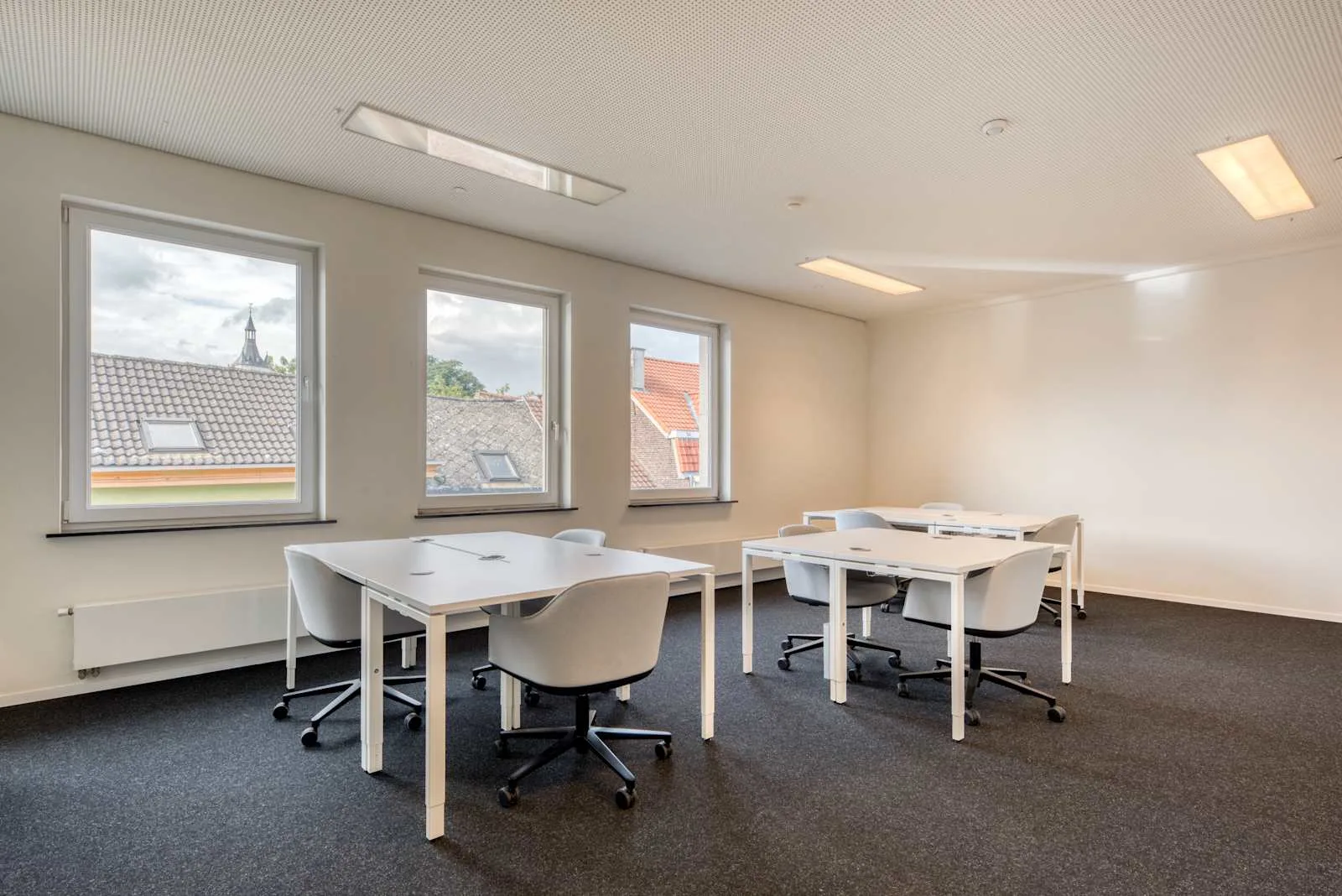 Spaces MECHELEN, Spaces Mercier Square, Bureau privatif 10 postes, Malines
