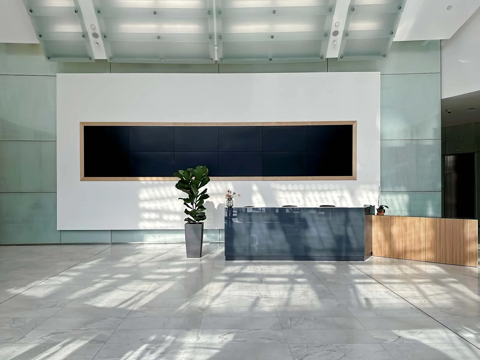 Spaces Milan, Spaces Gae Aulenti, Reception, Milan