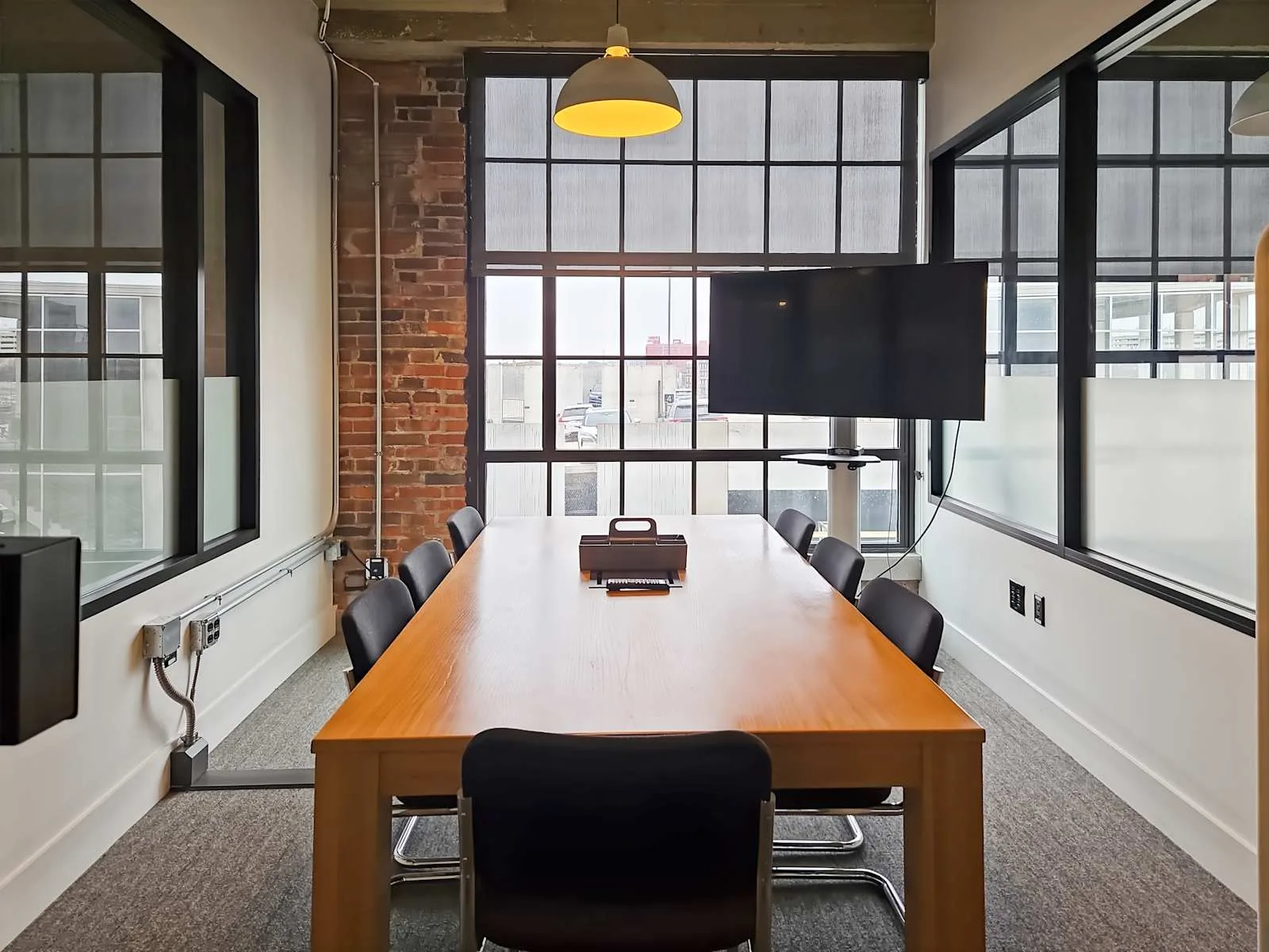 Spaces MO, Kansas City - Walnut Street, Meeting room for 8 people, Kansas City, MO