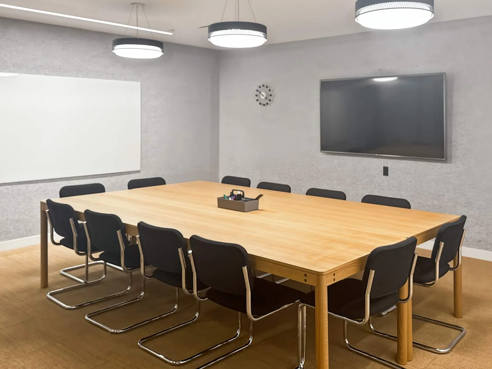 Spaces MO, St. Louis - N Broadway, Meeting room for 10 people, Shrewsbury, MO