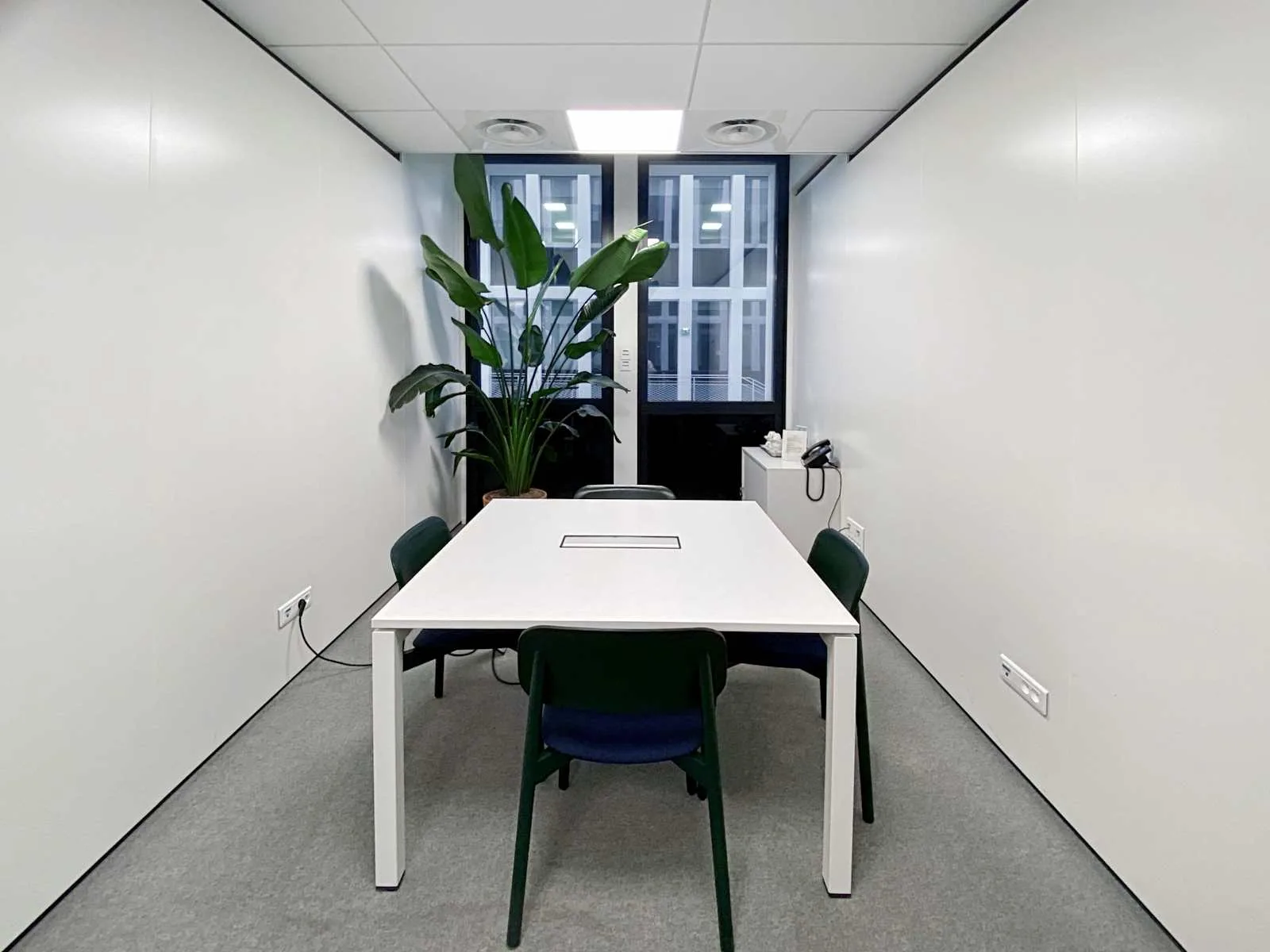 Spaces Nice, Spaces Grand Arenas, Meeting room for 4 people, Nice