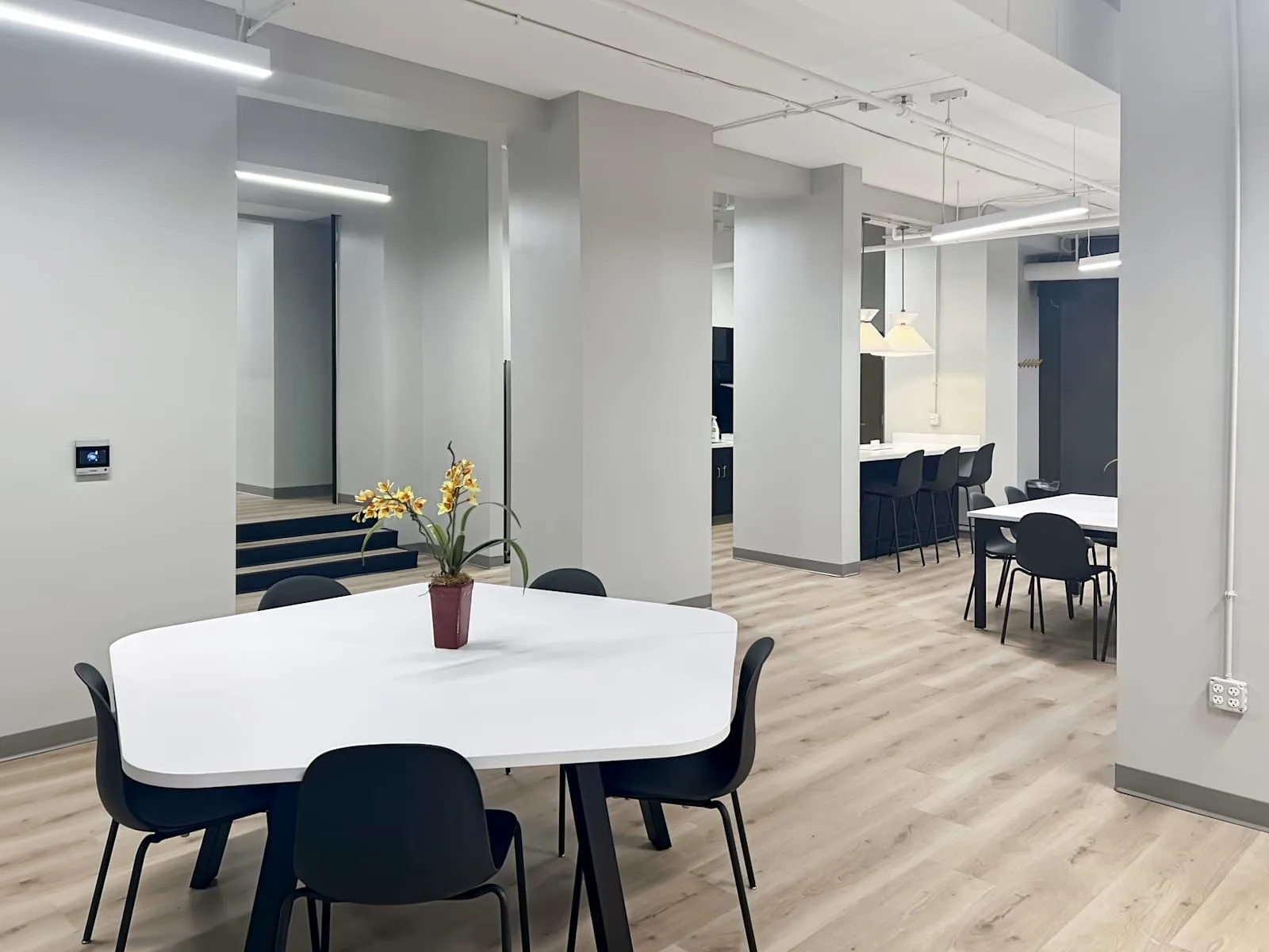 Spaces OH, Columbus - Broad St, Coworking space, Columbus, OH