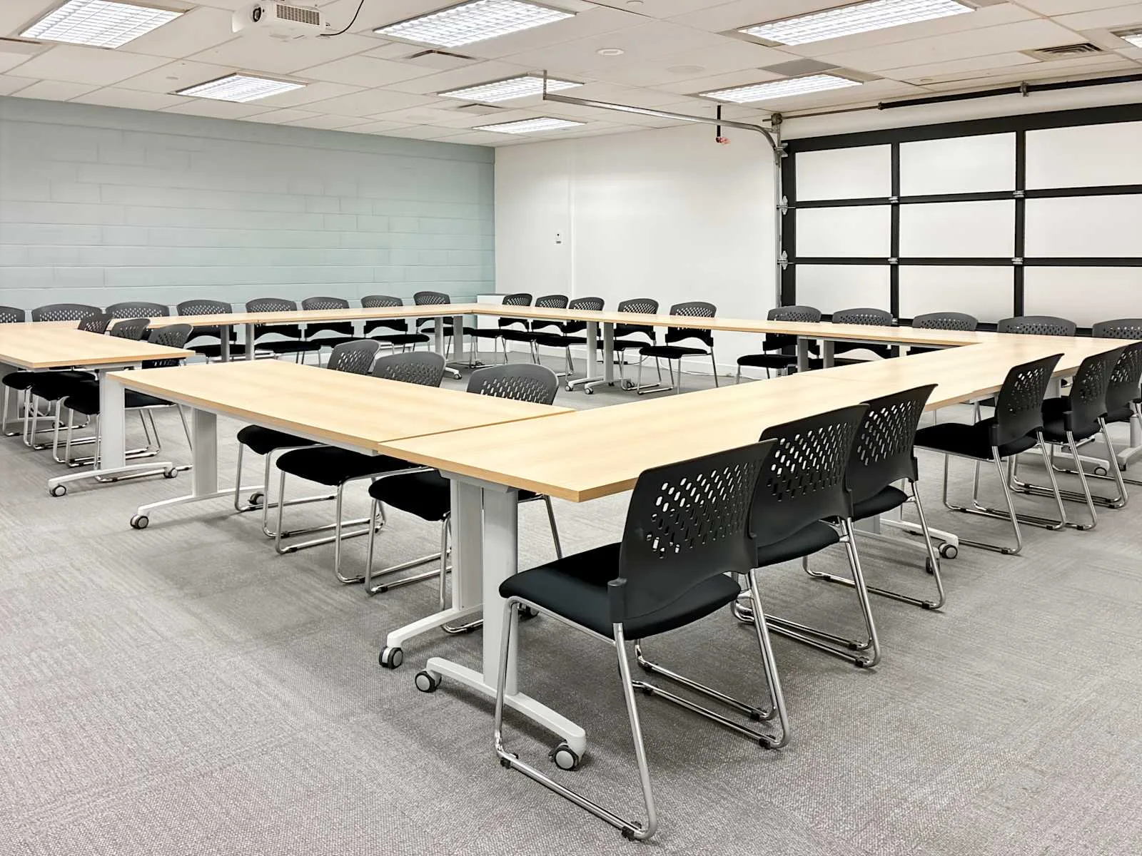 Spaces ON, Toronto - 325 Front Street West, Training room, Toronto, ON