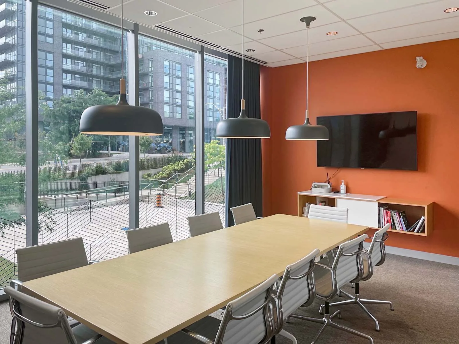 Spaces ON, Toronto - Spaces Gladstone, Meeting room for 10 people, Toronto, ON