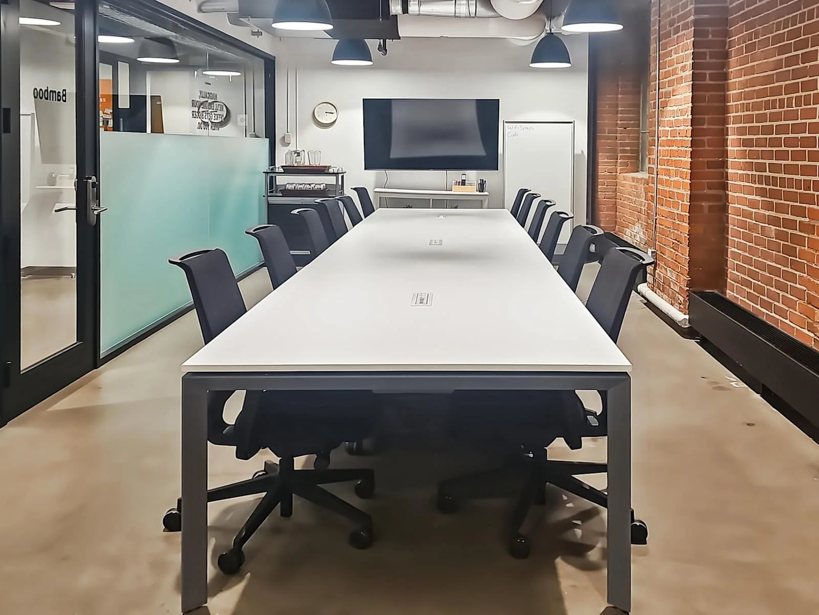Spaces ON, Toronto - Spaces Toronto - Queen West, Meeting room for 14 people, Toronto, ON