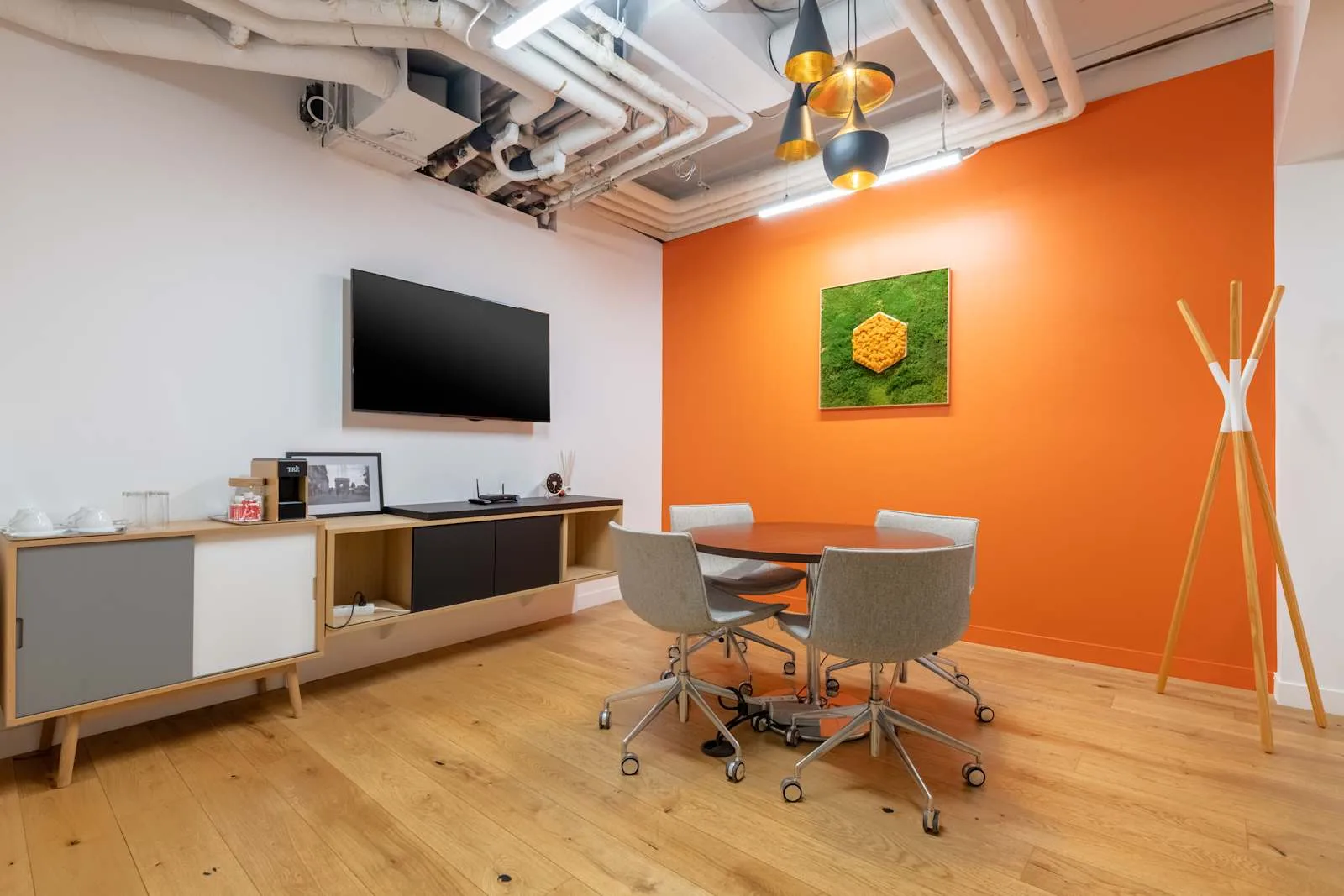 Spaces PARIS, Spaces Bonne Nouvelle, Meeting room for 4 people, Paris 2e