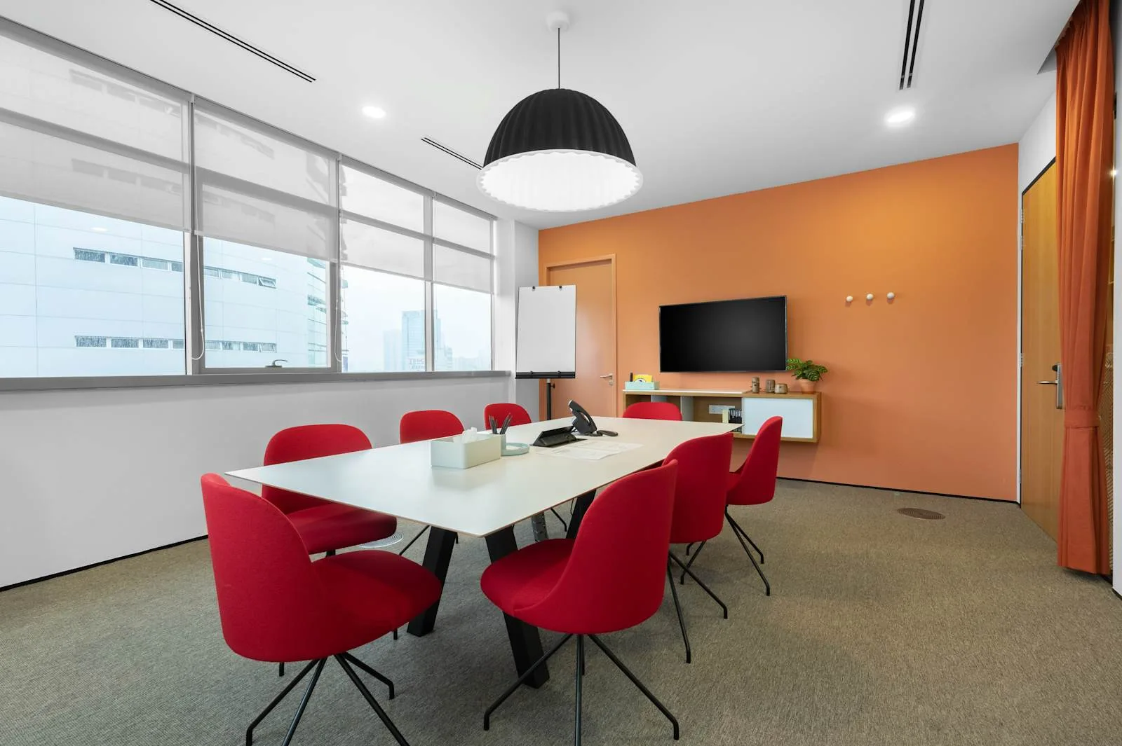 Spaces PETALING JAYA, Spaces Menara UAC, Meeting room for 8 people, Petaling Jaya