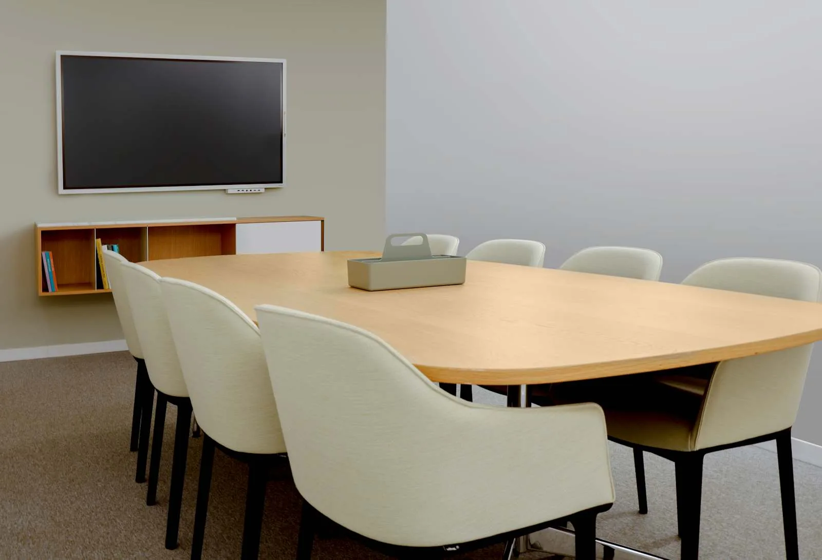 Spaces Riyadh, Spaces DQ، قاعة اجتماعات لـ 8 أشخاص، الرياض