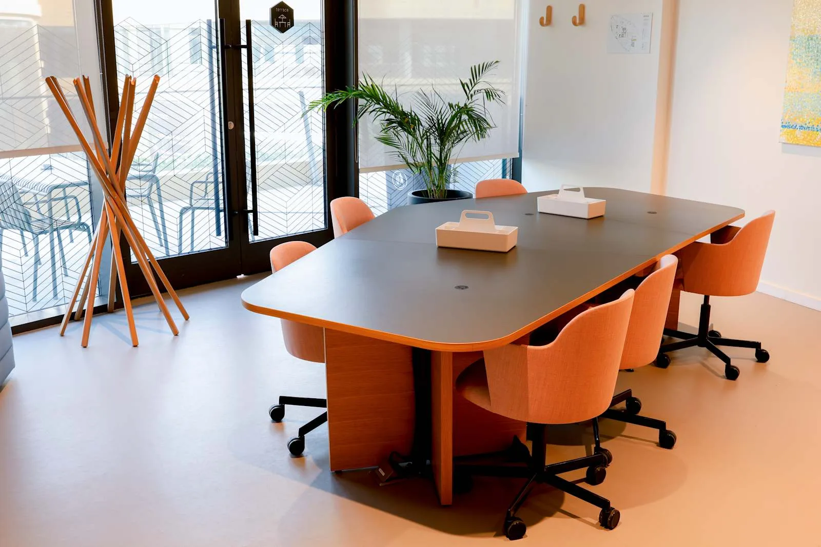 Spaces Riyadh, Spaces DQ، قاعة اجتماعات لـ 6 أشخاص، الرياض