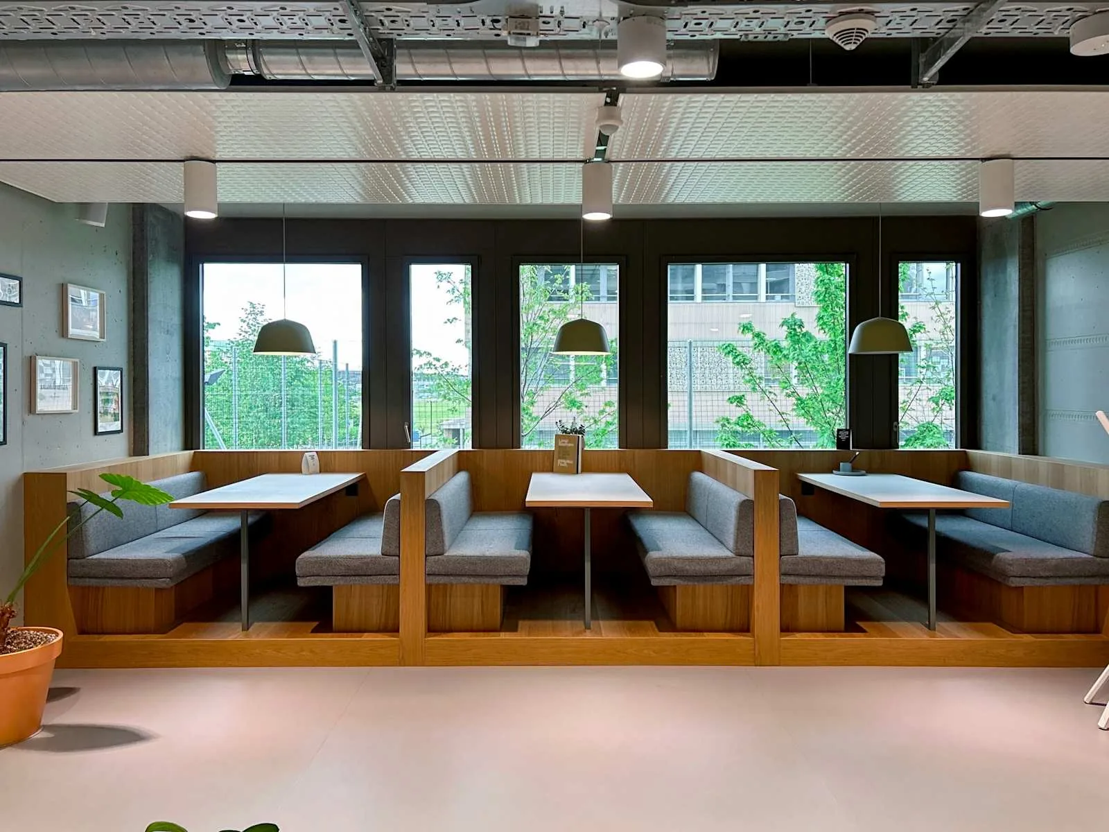 Spaces ROTKREUZ, Spaces Suurstoffi, Kantine, Rotkreuz