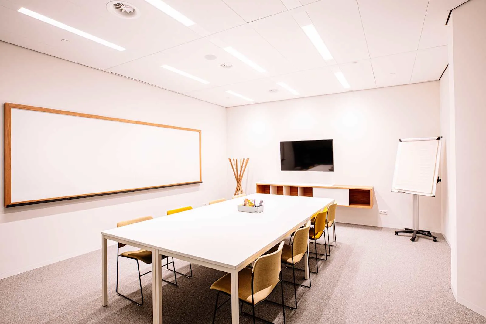 Spaces Rotterdam, Spaces Rotterdam (Air Offices), Vergaderruimte voor 8 personen, Rotterdam