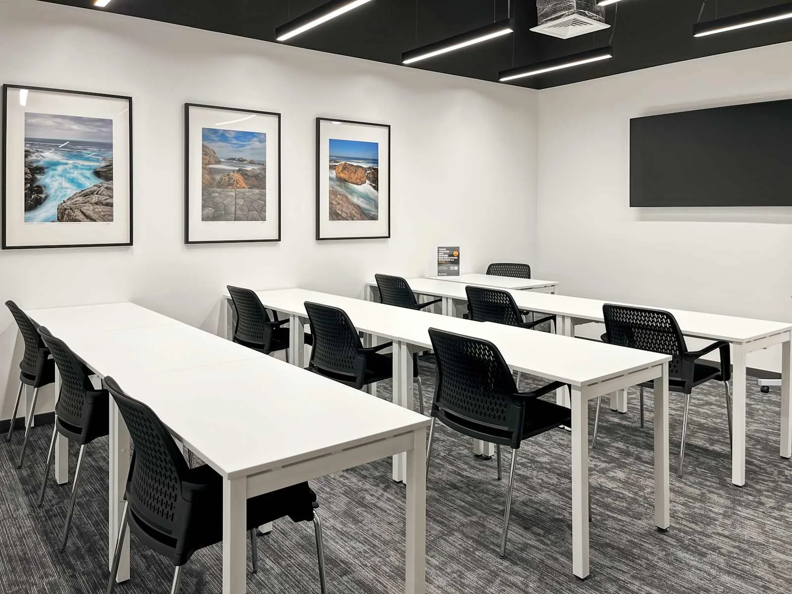 Spaces Santiago, Riesco Las Condes, Training room for 12 people, Santiago