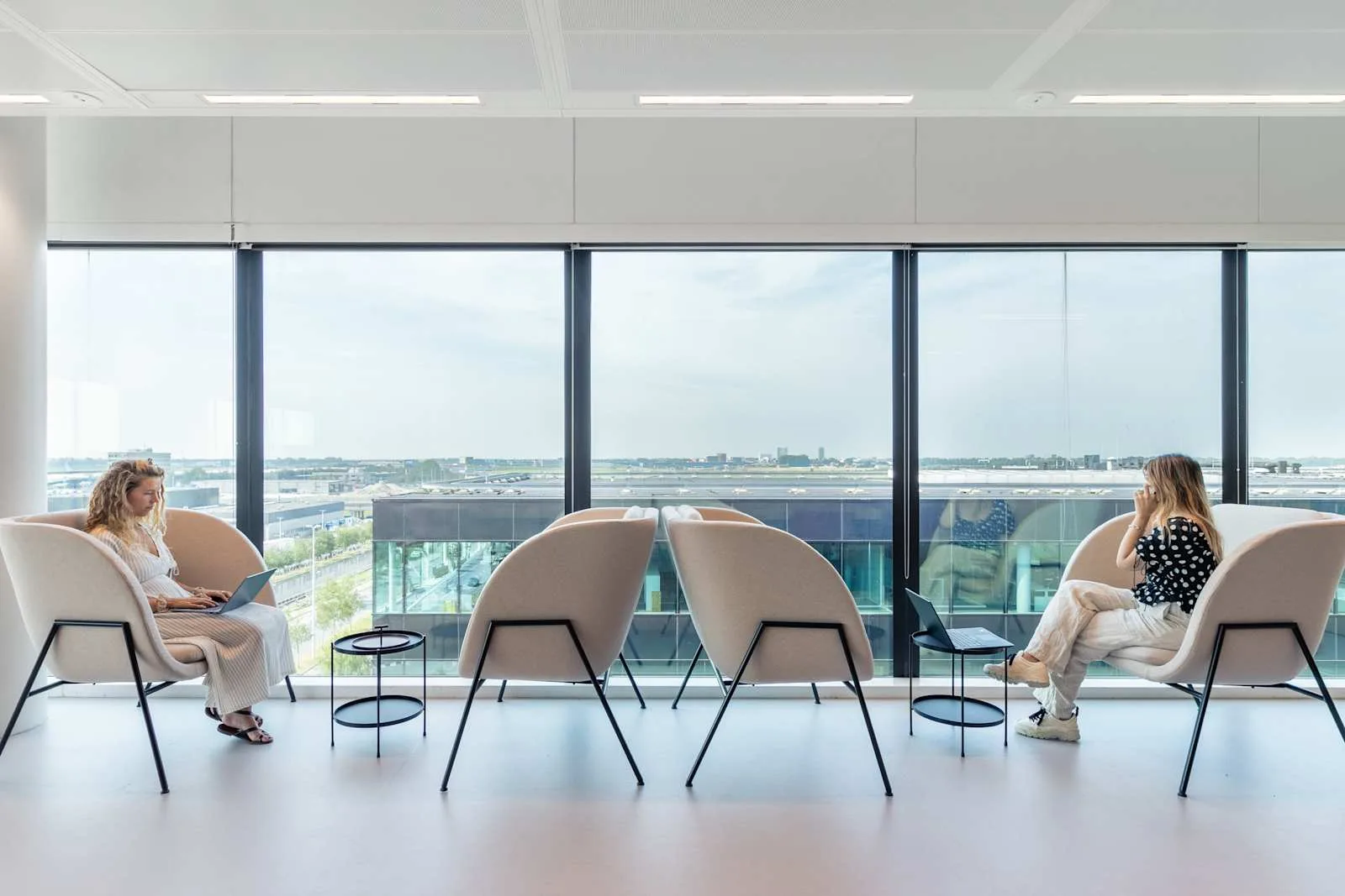 Spaces SCHIPHOL AIRPORT, Spaces Schiphol, Loungeruimte, Schiphol