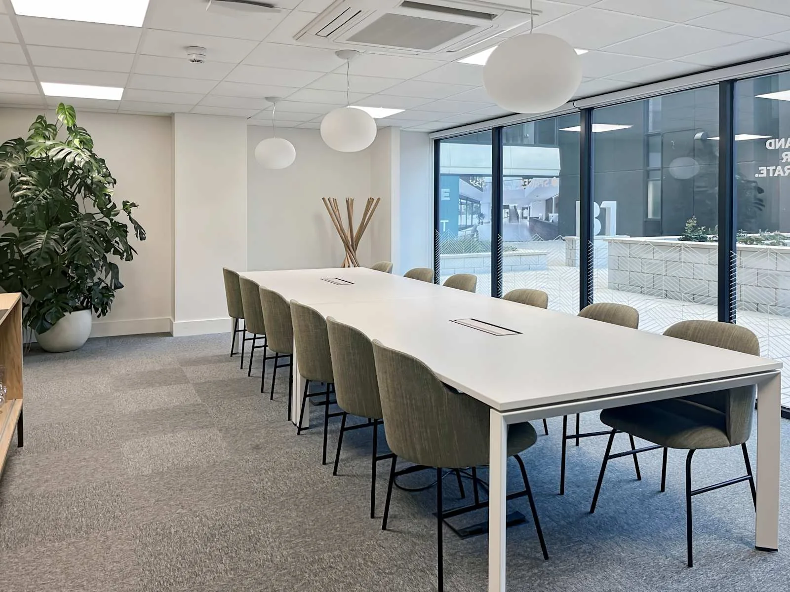Spaces Sheffield, Spaces Pennine 5, Meeting room for 12 people, Sheffield