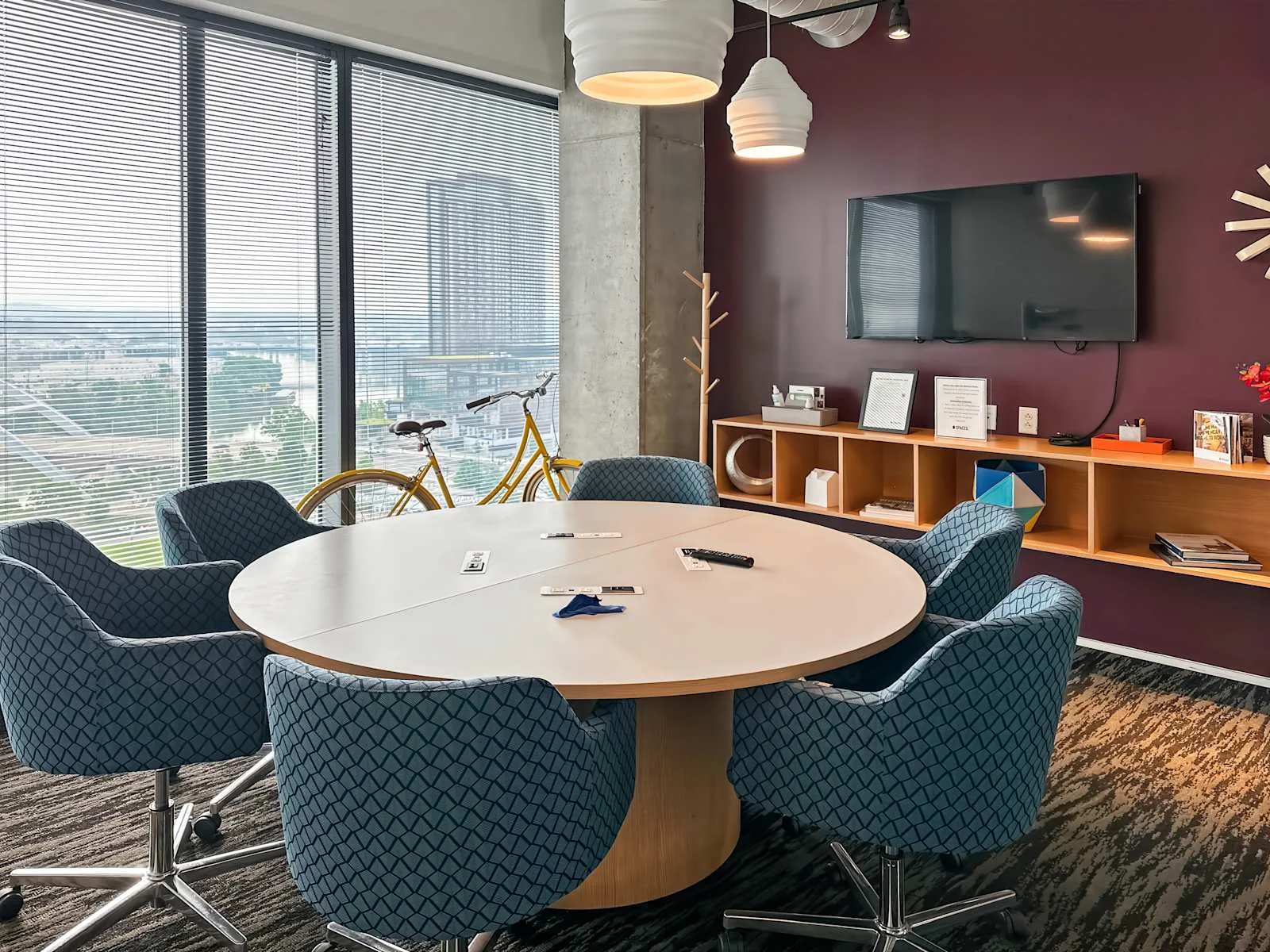 Spaces TN, Nashville - Spaces Riverfront Park, Meeting room for 5 people, Nashville, TN