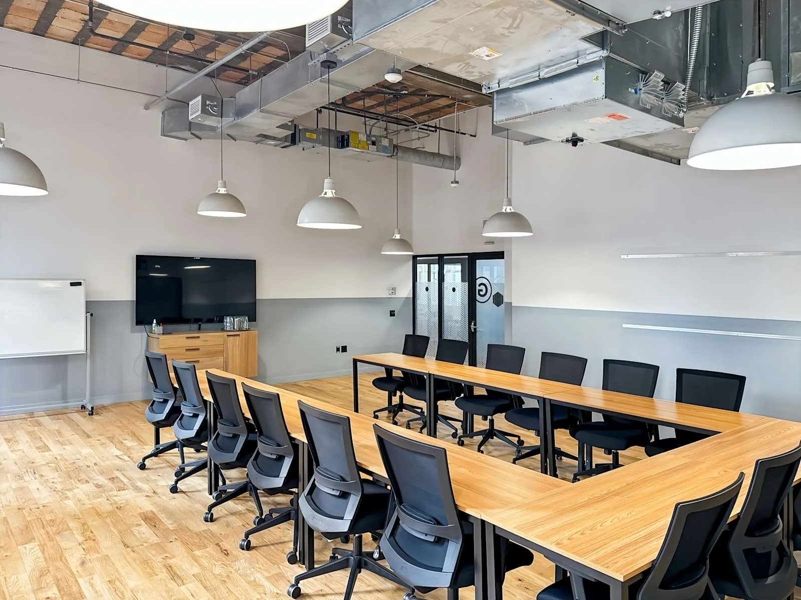 Spaces TX, Houston - 708 Main Street, Meeting room for 15 people, Houston, TX