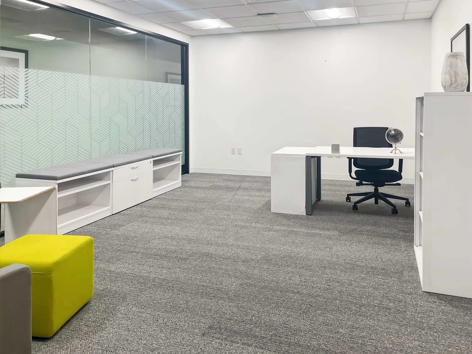 Spaces TX, Houston – Spaces Downtown Greenstreet, Private office, 1 desk, Houston, TX