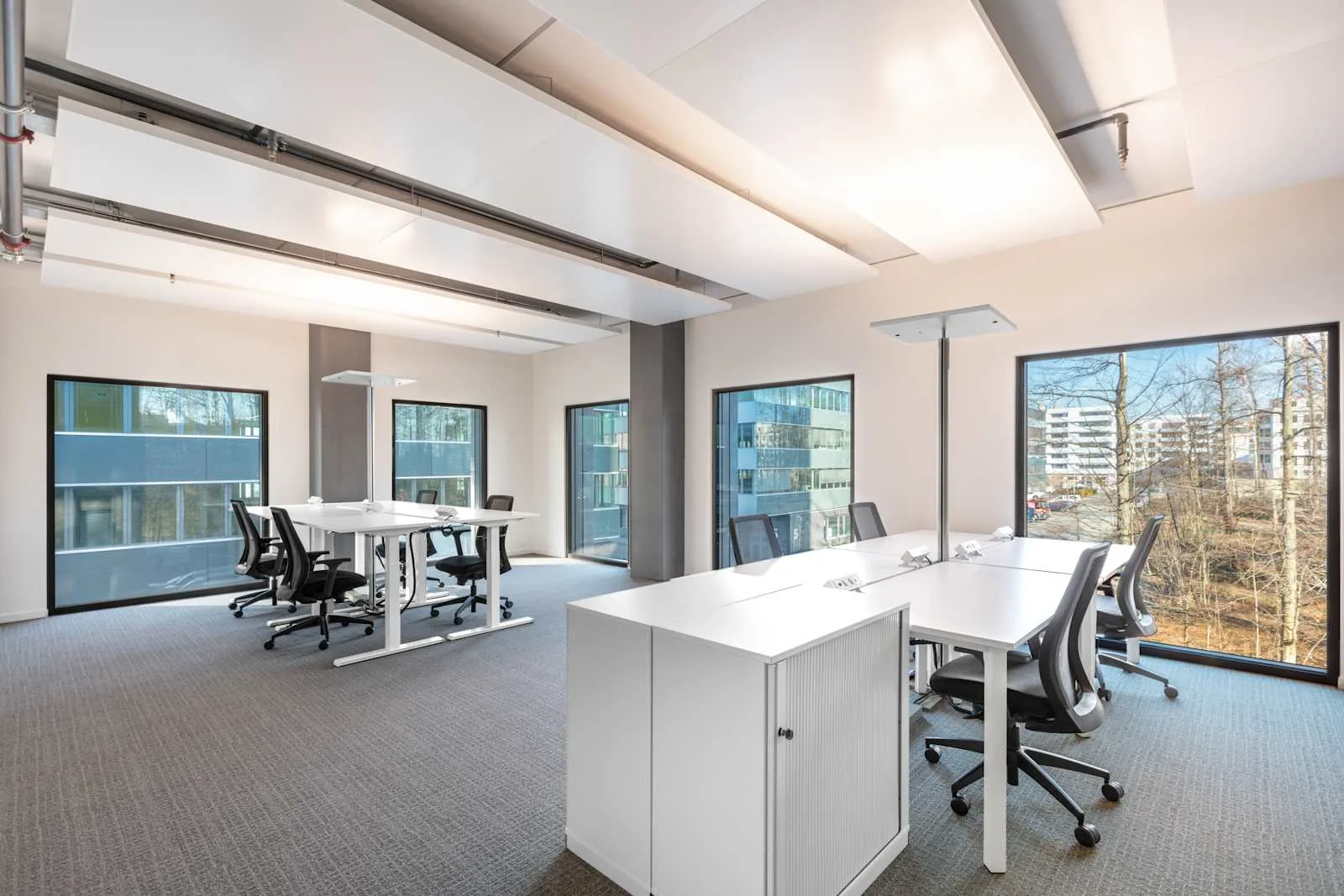 Spaces WALLISELLEN, Spaces R2 Tower, Open-plan office, Wallisellen