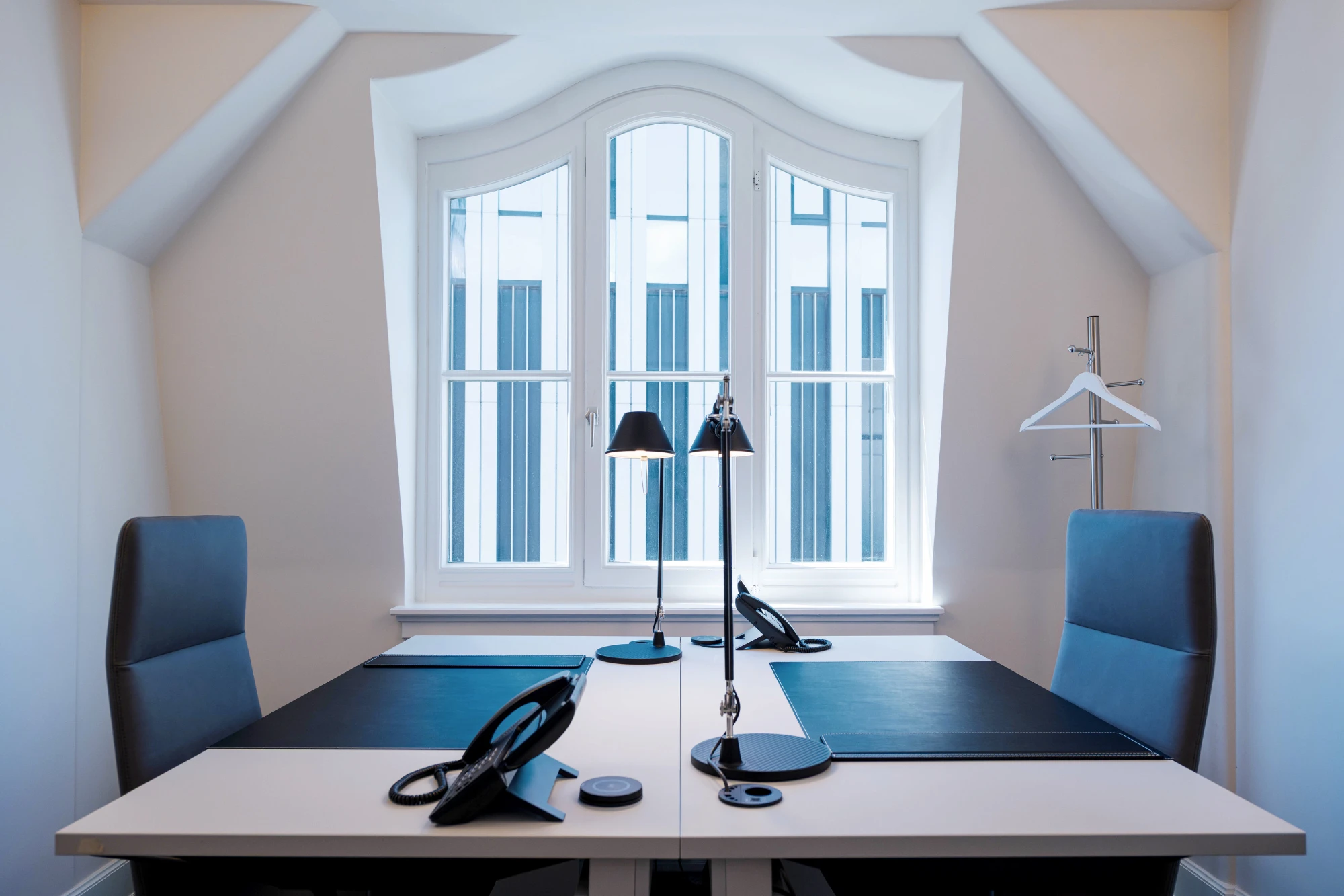 Satellite Office München Villa Goethe, 2 Personen Büro Villa Goethe, München