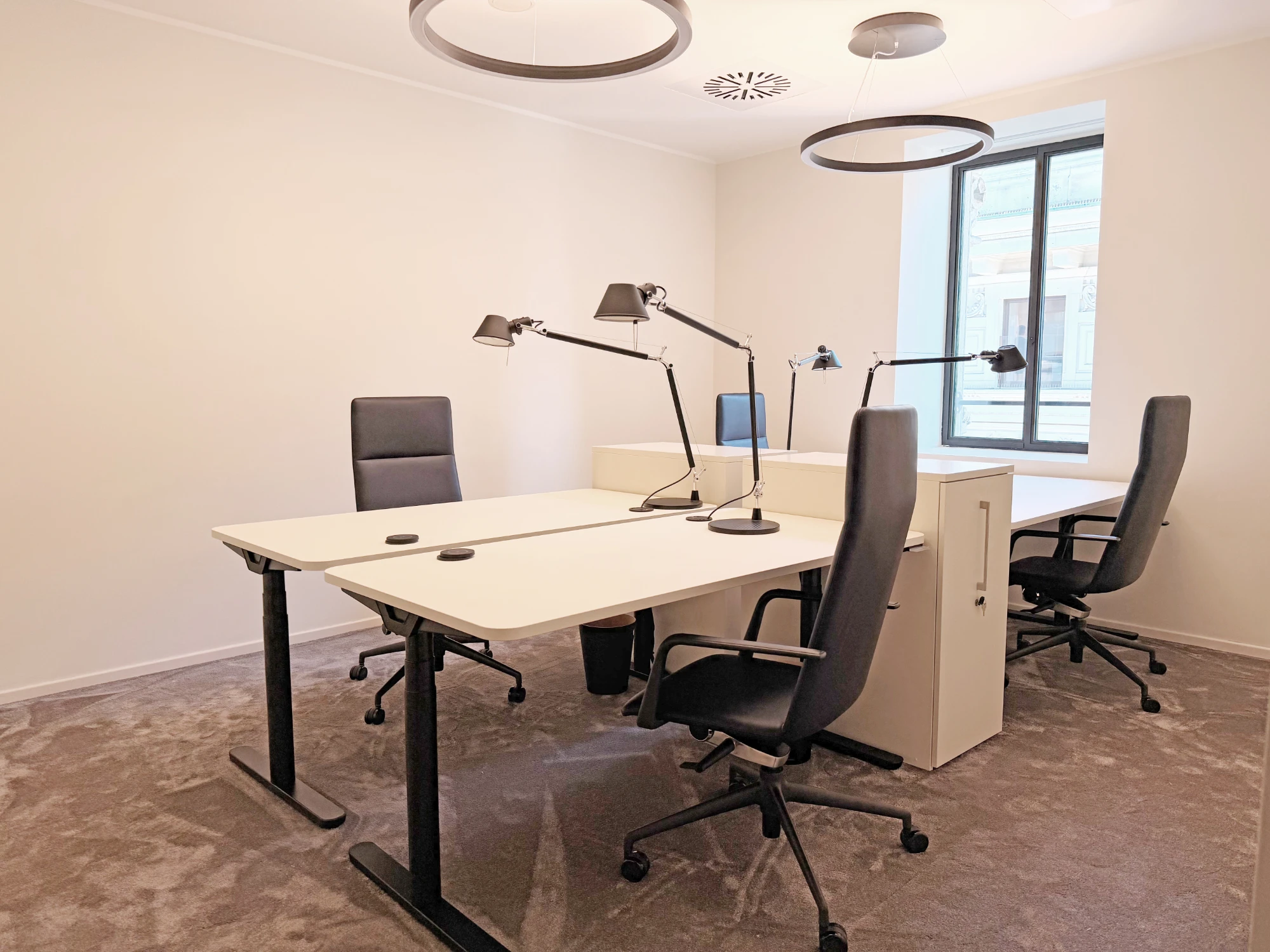 Satellite Office München Villa Goethe, 4 Personen Büro Villa Goethe, München