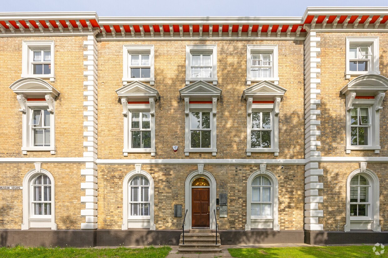 5 Museum Square, Building facade, Leicester