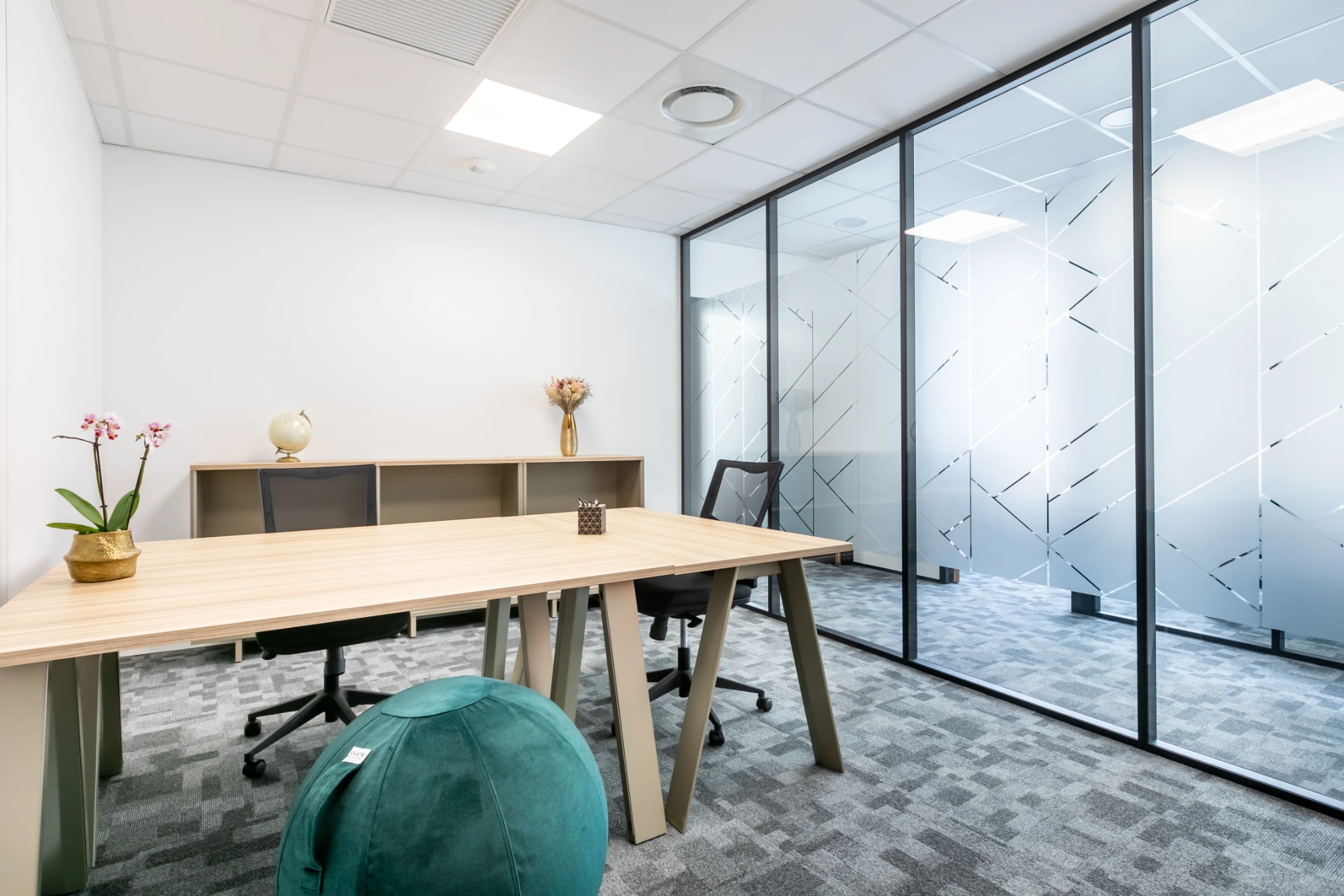 B'Coworker Sophia Antipolis, Private office, 2 desks, Valbonne