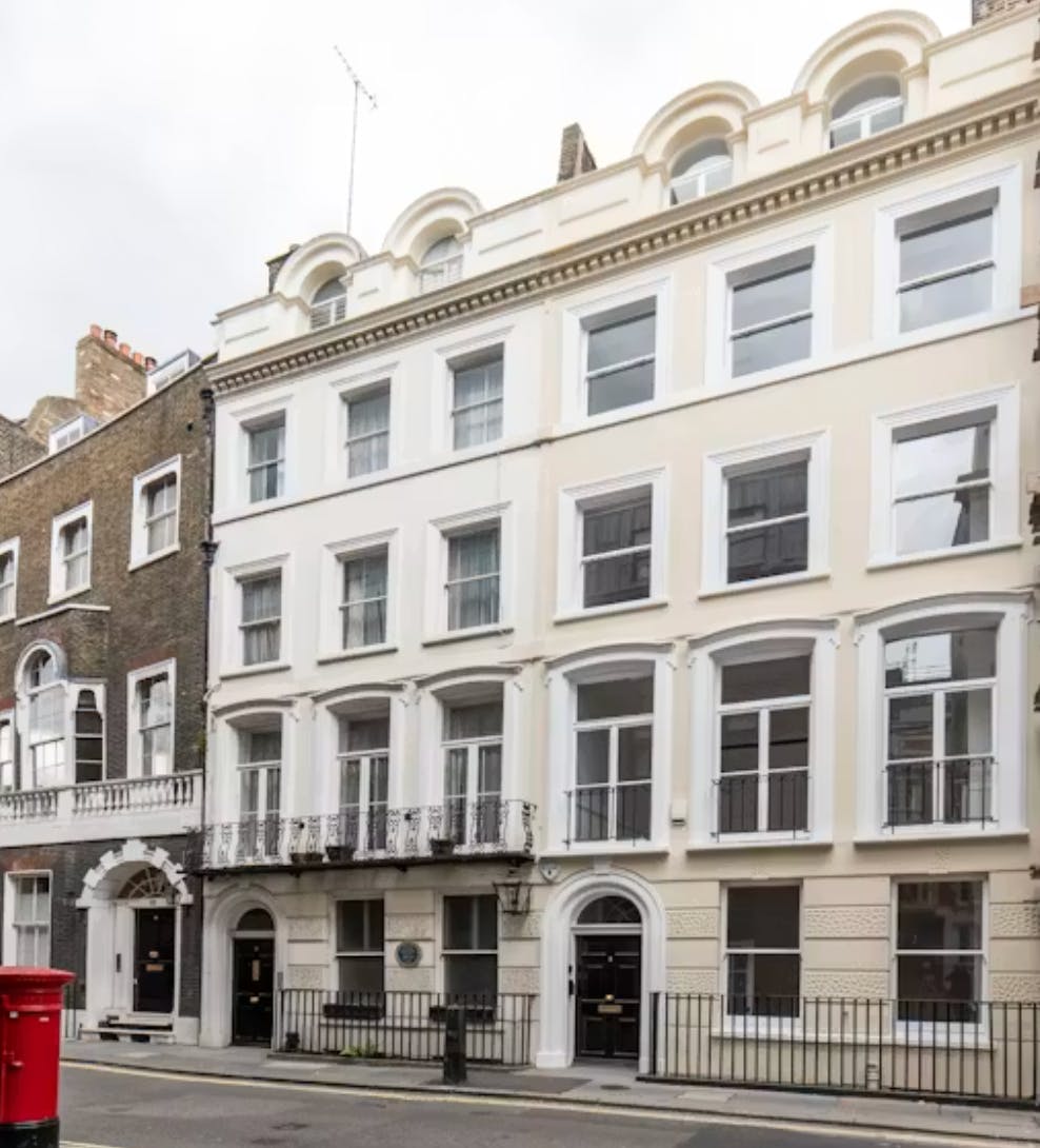 Beem - 8 St. James's Place, Building facade, London