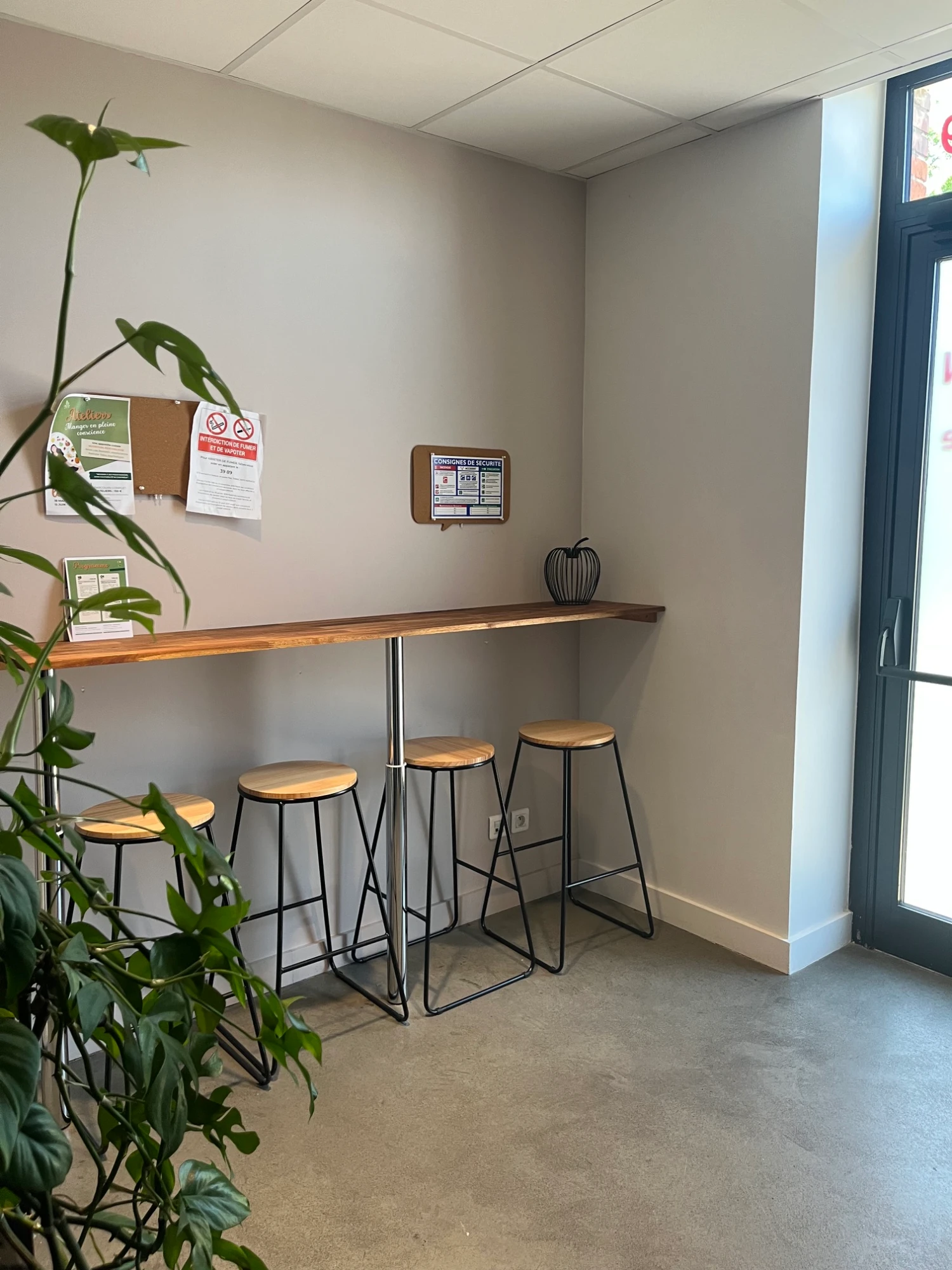 Booster House, Cafeteria, Dardilly