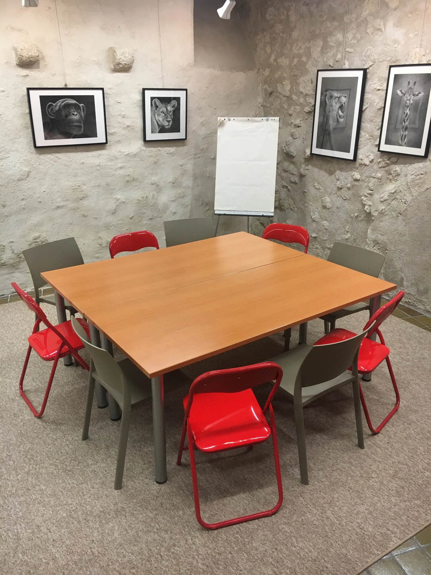 L'Hôte Bureau, Bureau individuel, Blois