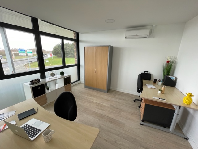Pentone, Bureau privatif lumineux, Mondeville